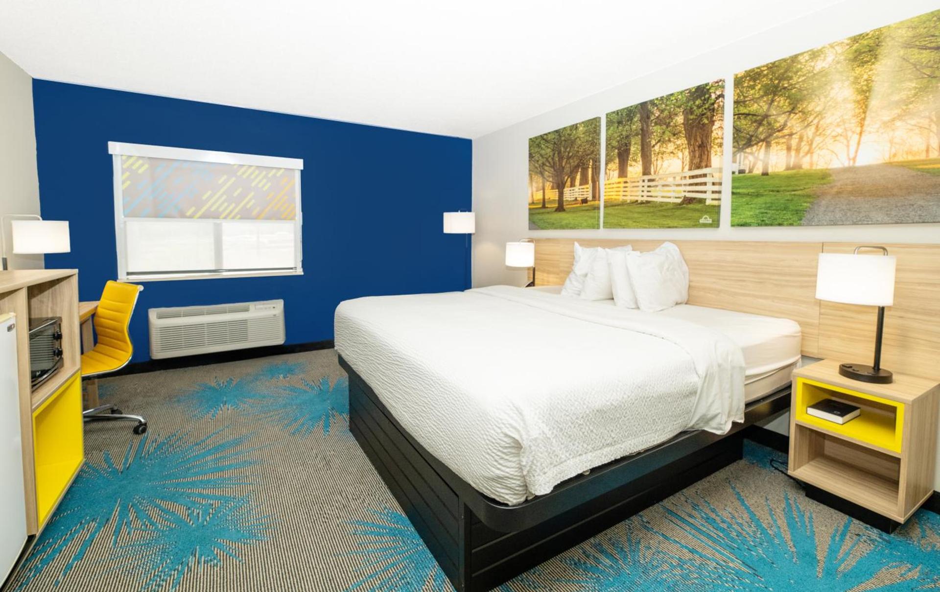Days Inn by Wyndham Fort Smith photo 34