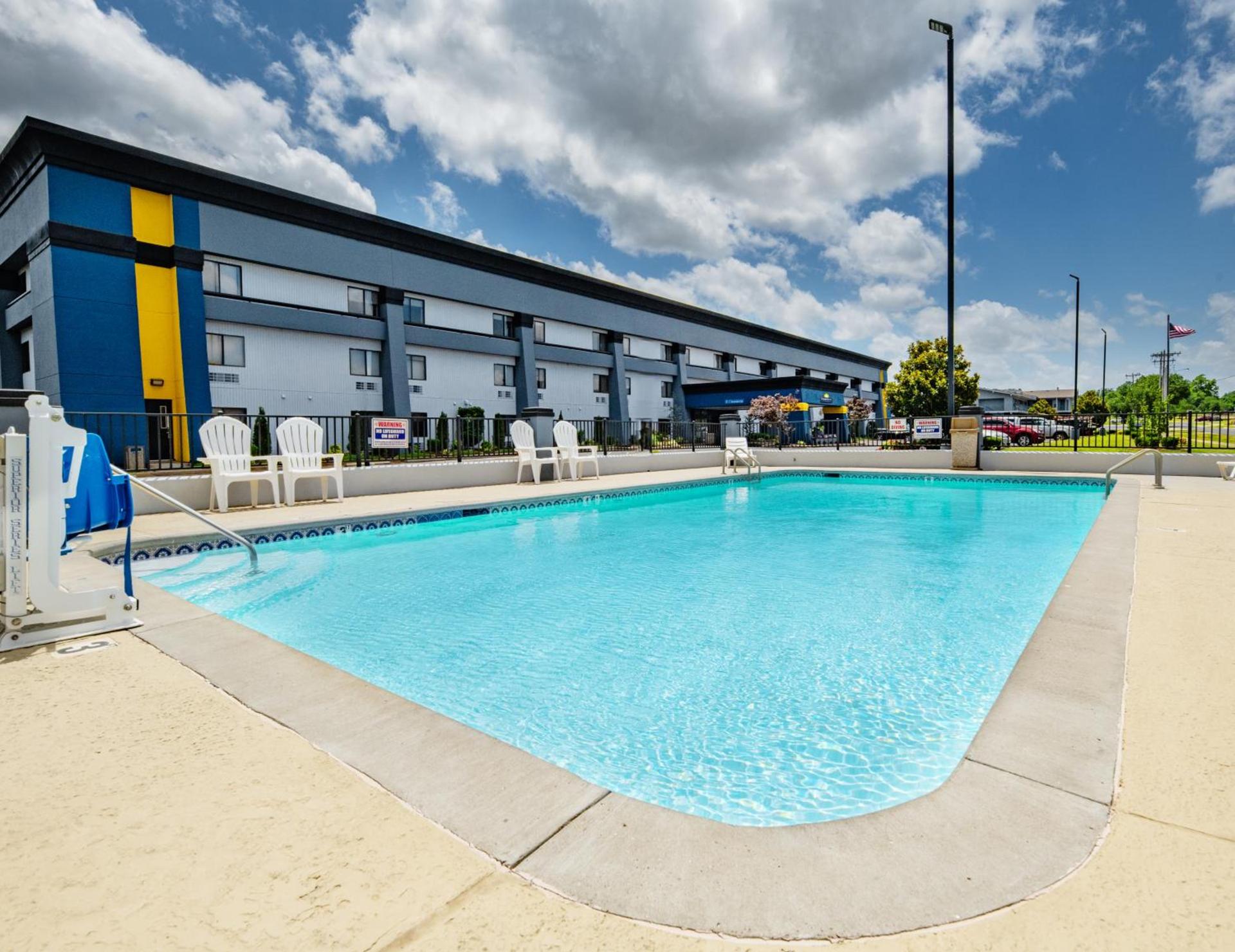 Days Inn by Wyndham Fort Smith photo 40