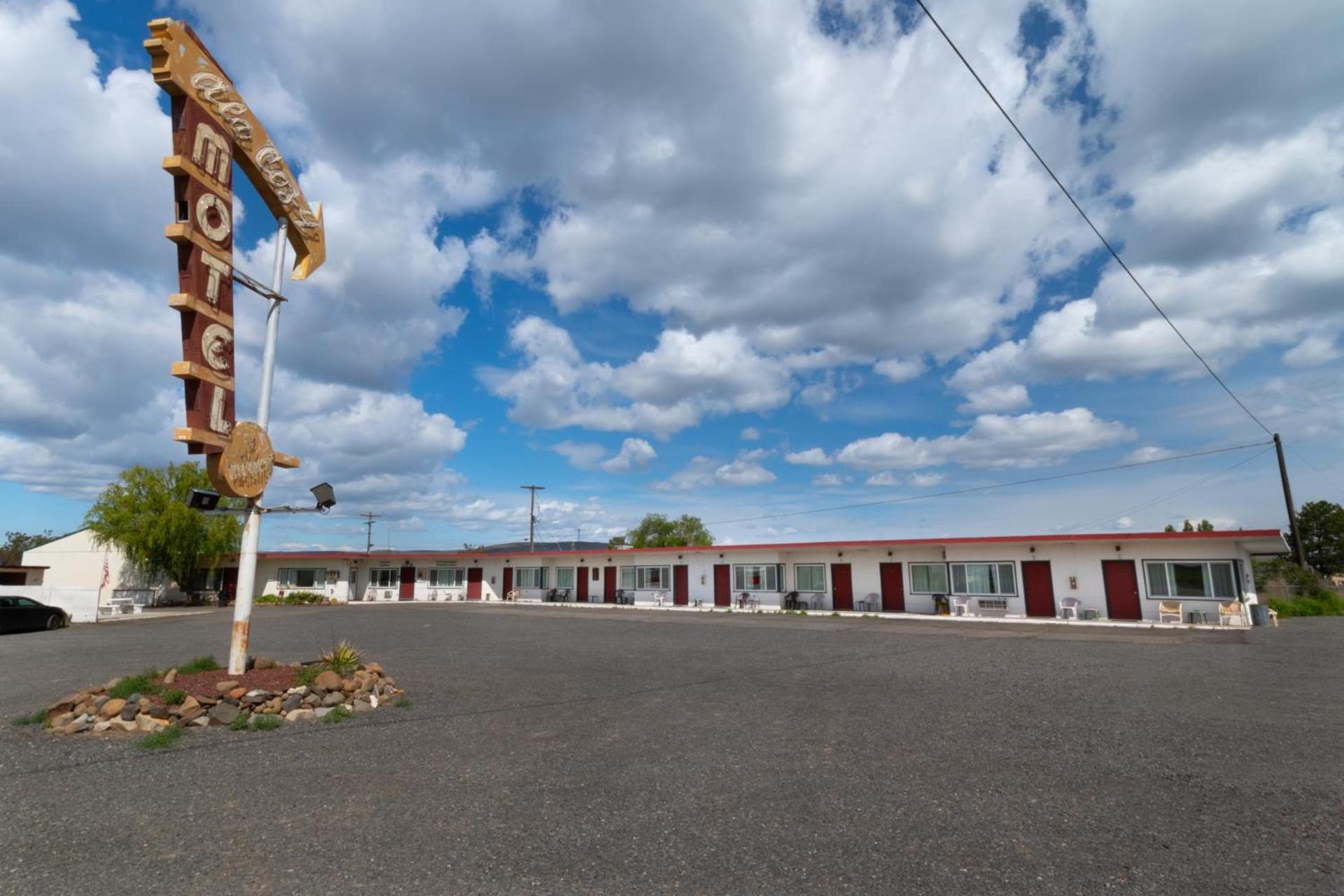 Ala Cozy Motel photo 1