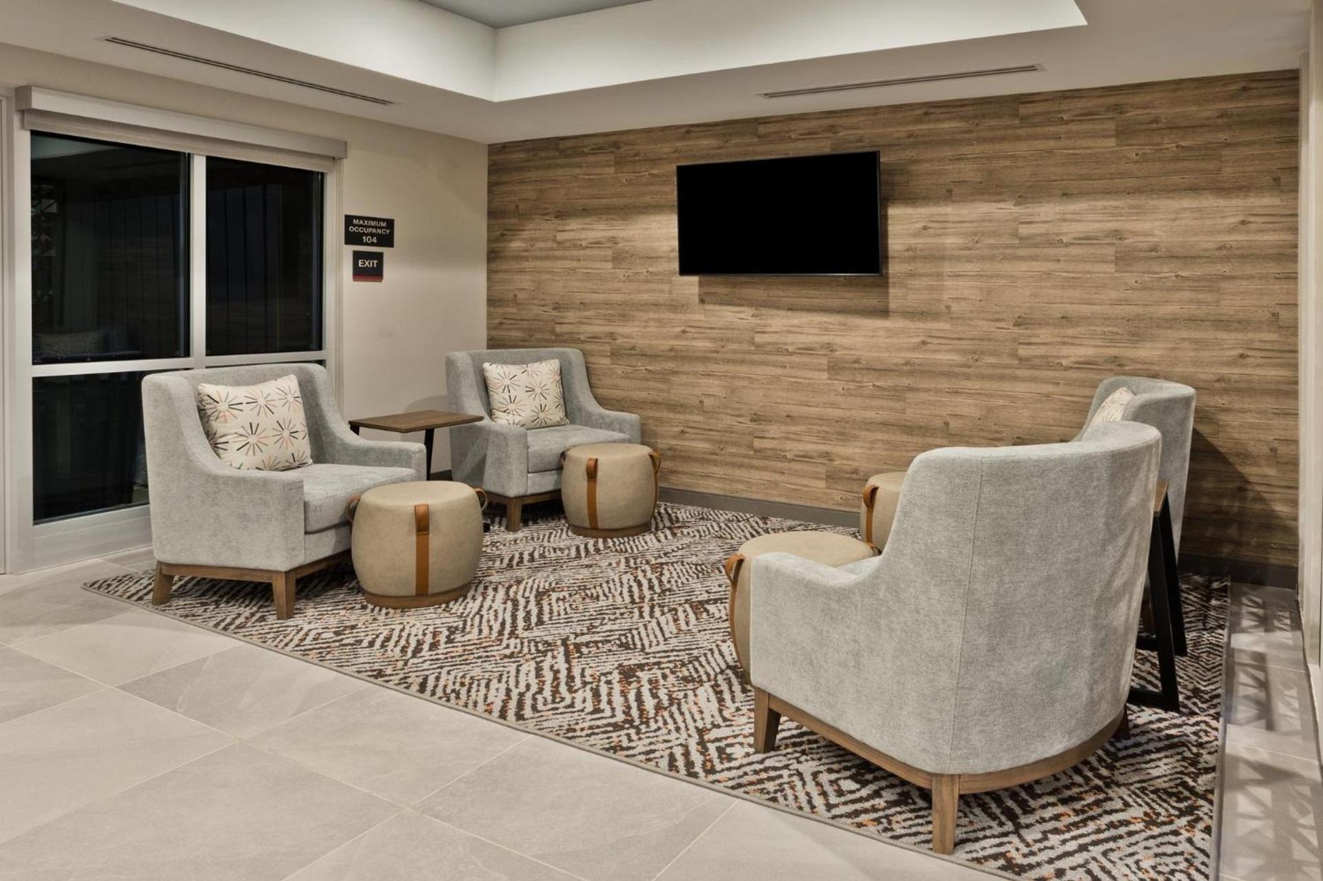 Candlewood Suites Dothan by IHG photo 7
