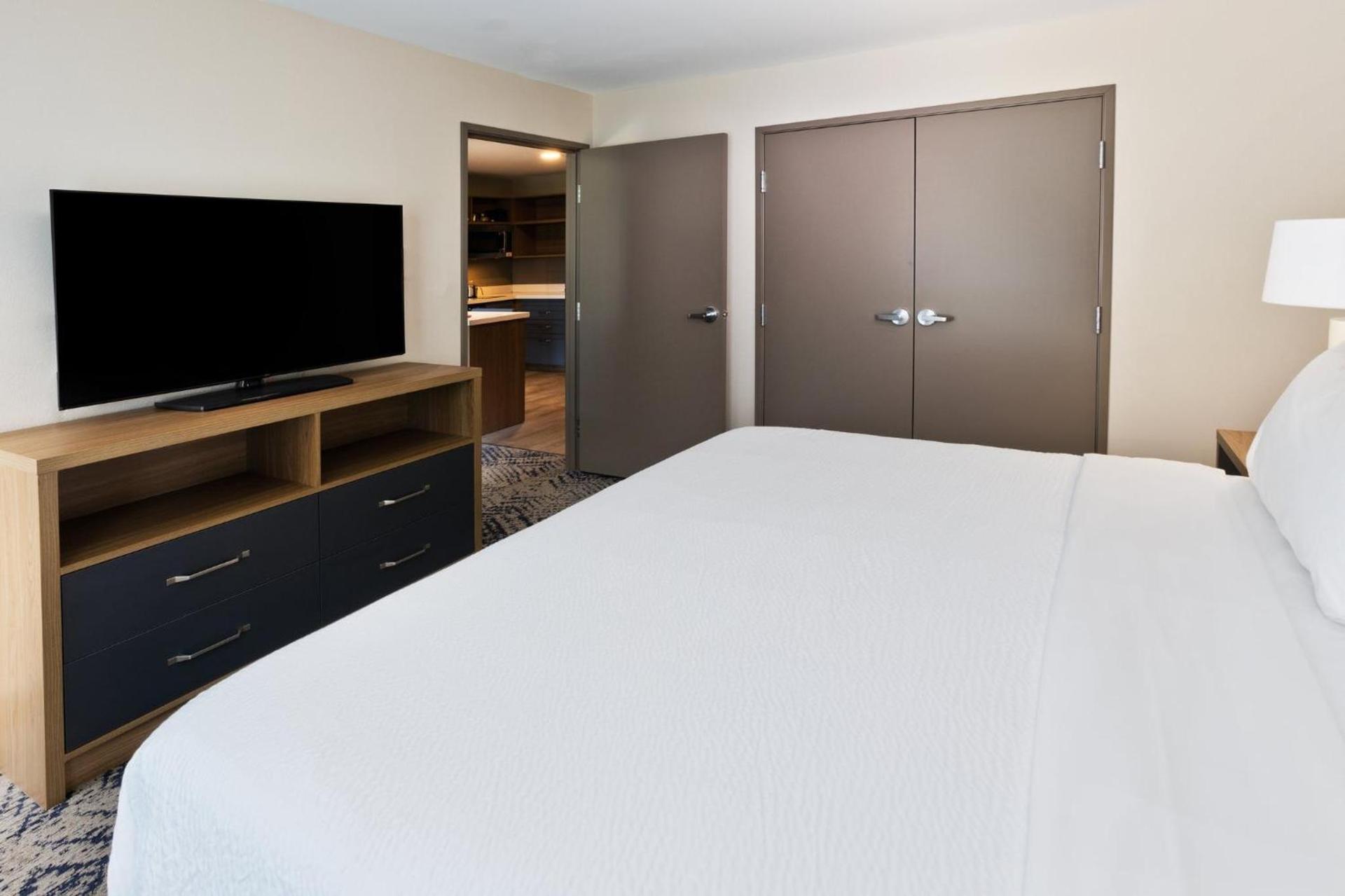 Candlewood Suites Dothan by IHG photo 24