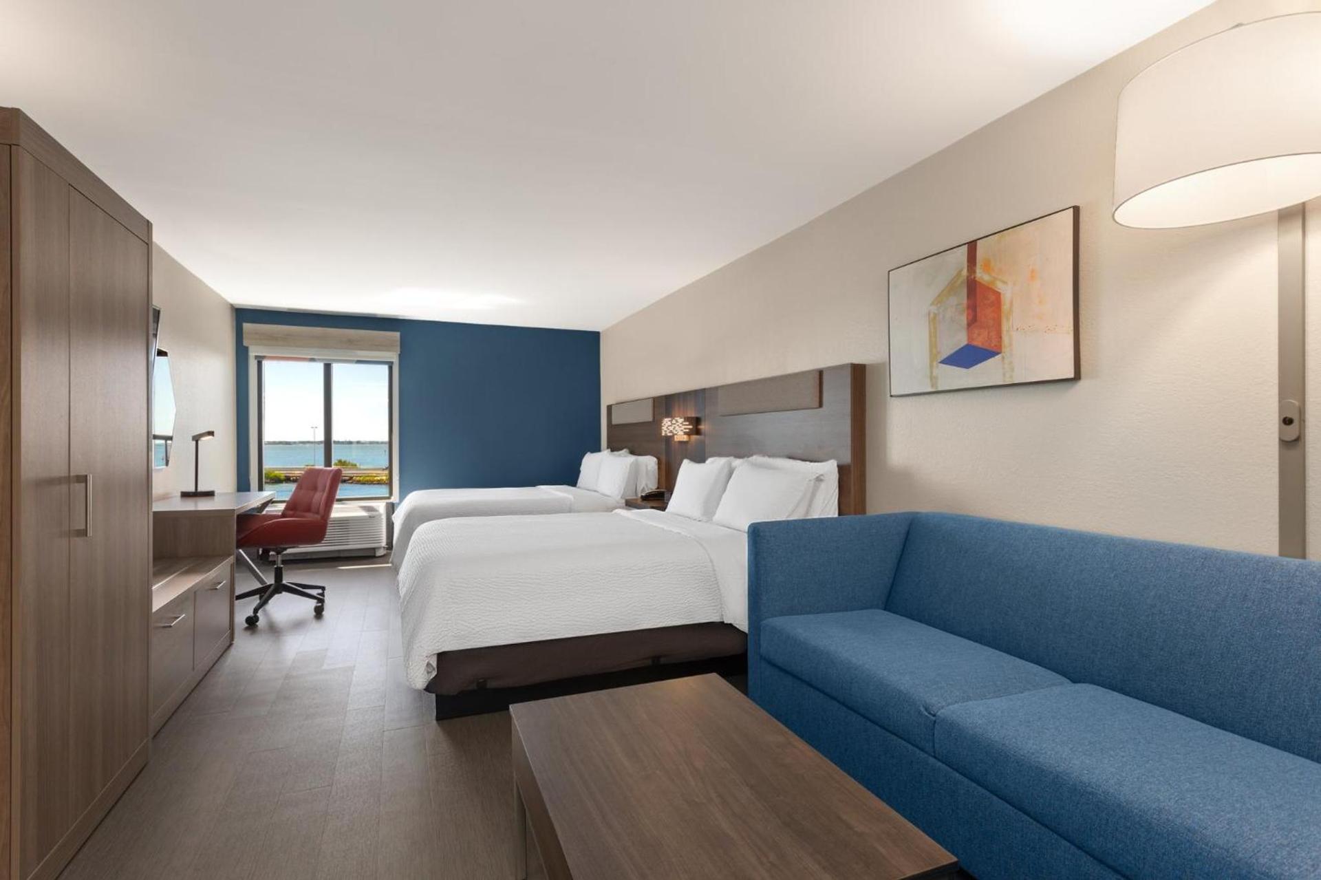 Holiday Inn Express Hotel & Suites Tampa-Rocky Point Island by IHG photo 35