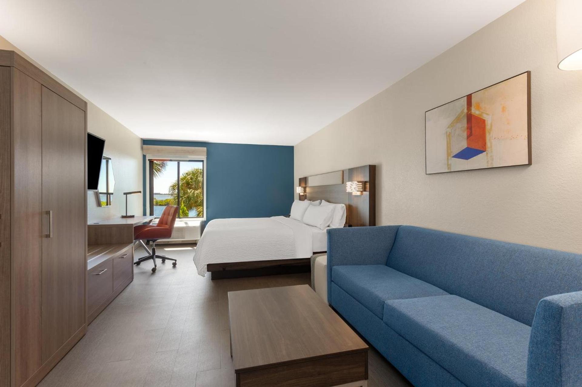 Holiday Inn Express Hotel & Suites Tampa-Rocky Point Island by IHG photo 41