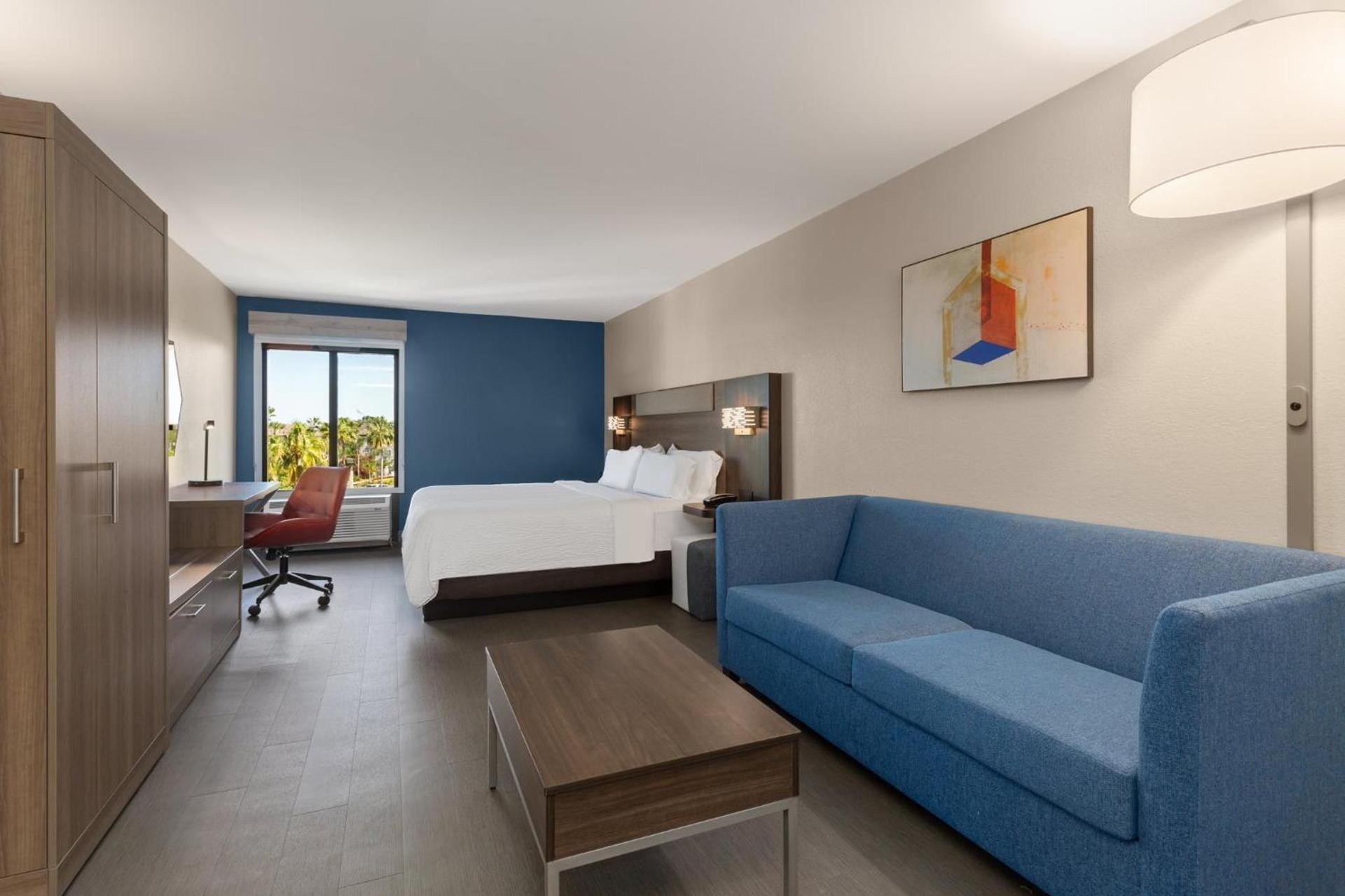 Holiday Inn Express Hotel & Suites Tampa-Rocky Point Island by IHG photo 40