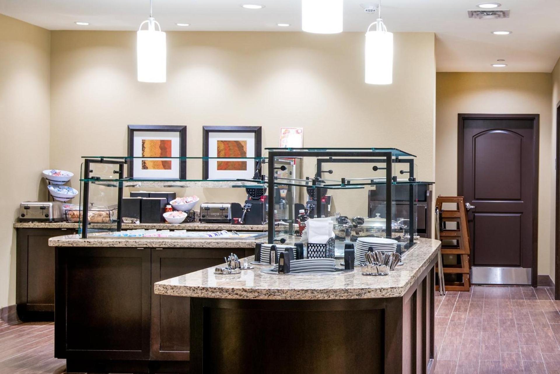 Staybridge Suites Eau Claire - Altoona by IHG photo 63