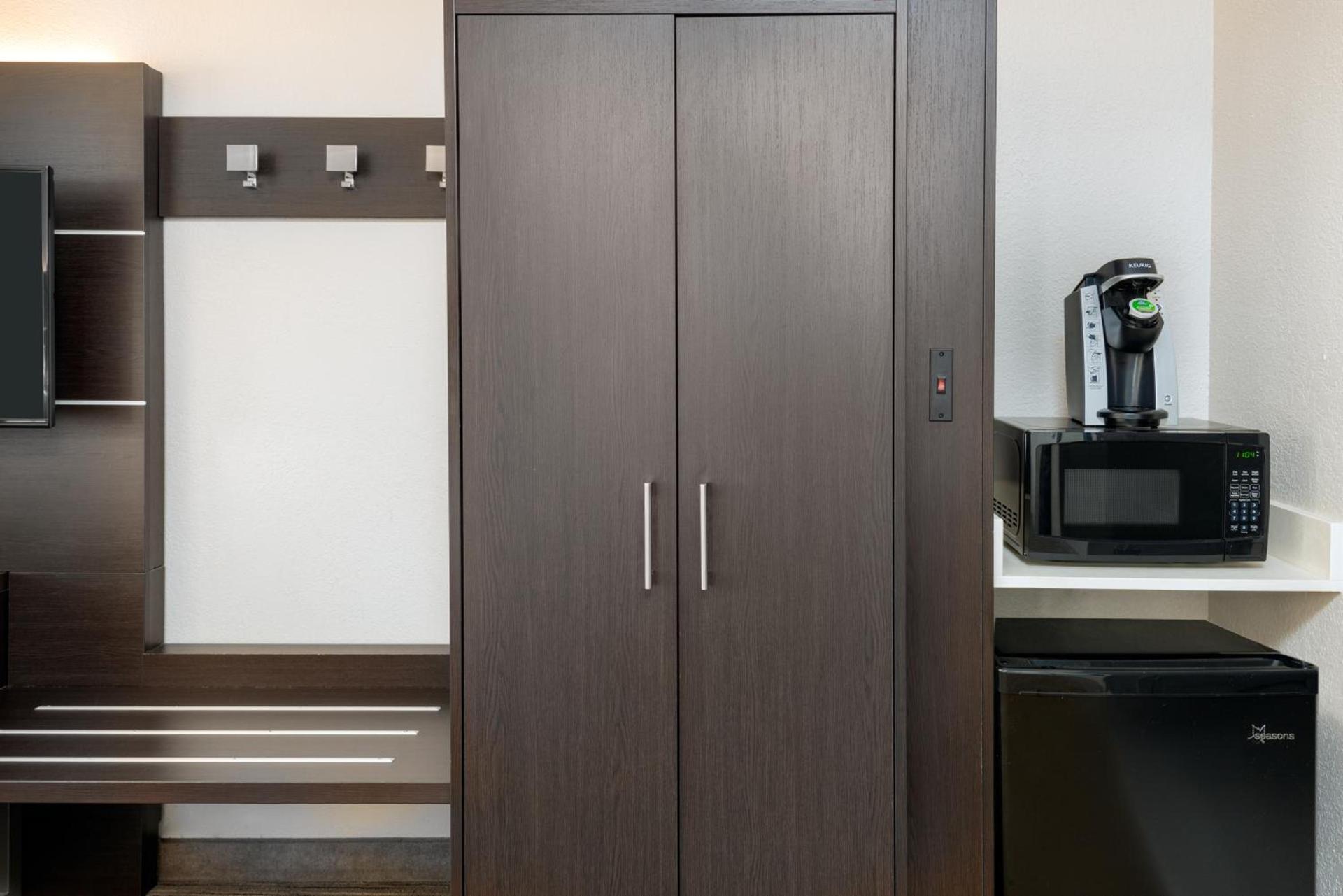 Holiday Inn Express Miami Airport Doral Area by IHG photo 13