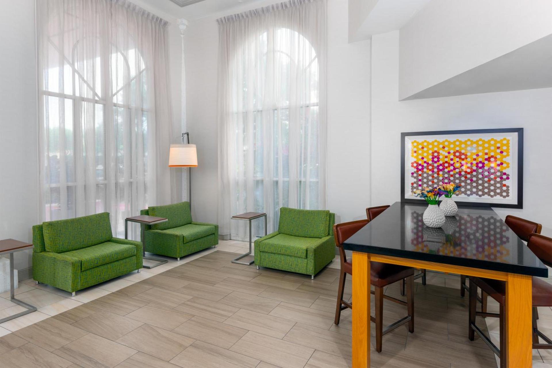 Holiday Inn Express Miami Airport Doral Area by IHG photo 23