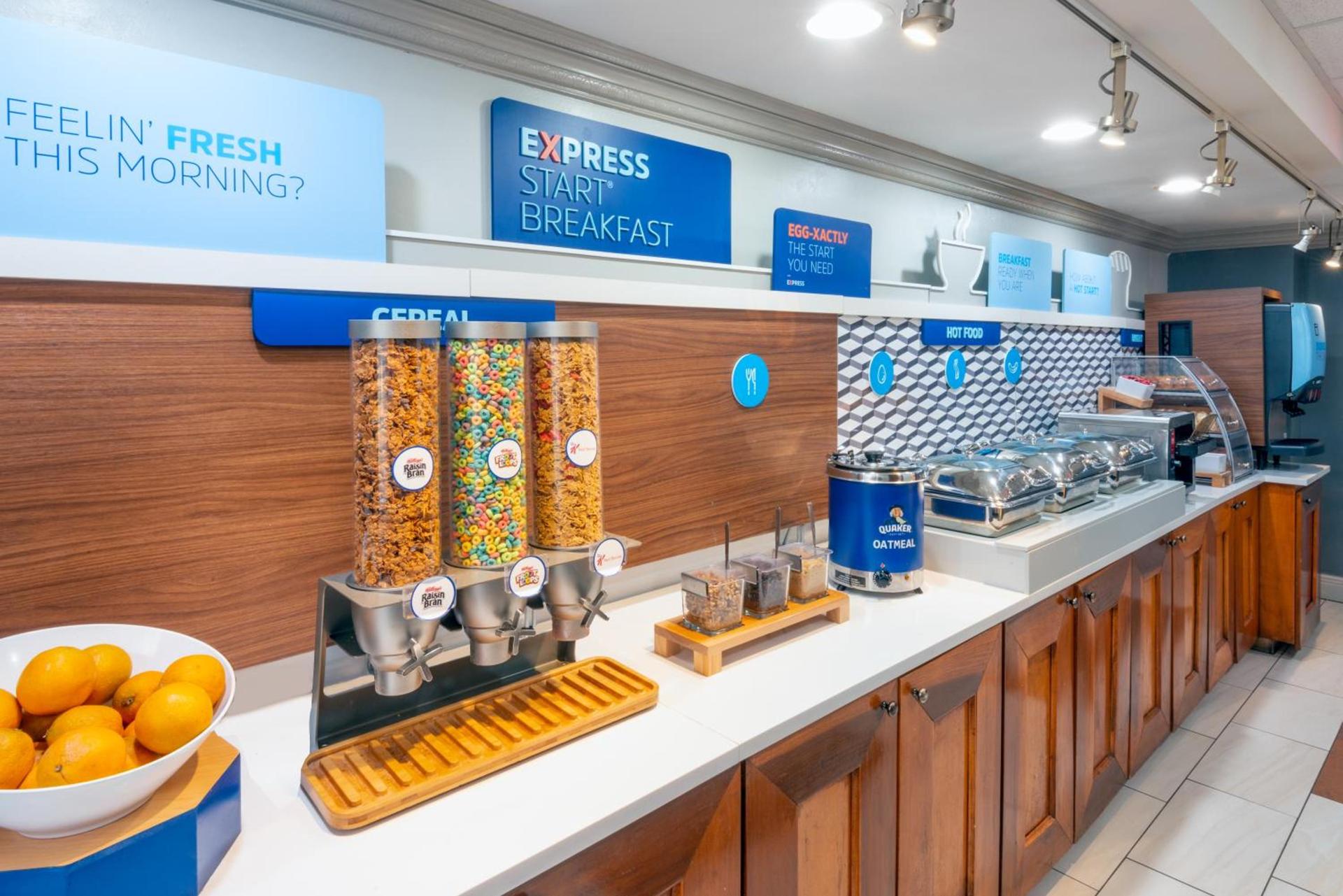 Holiday Inn Express Miami Airport Doral Area by IHG photo 28