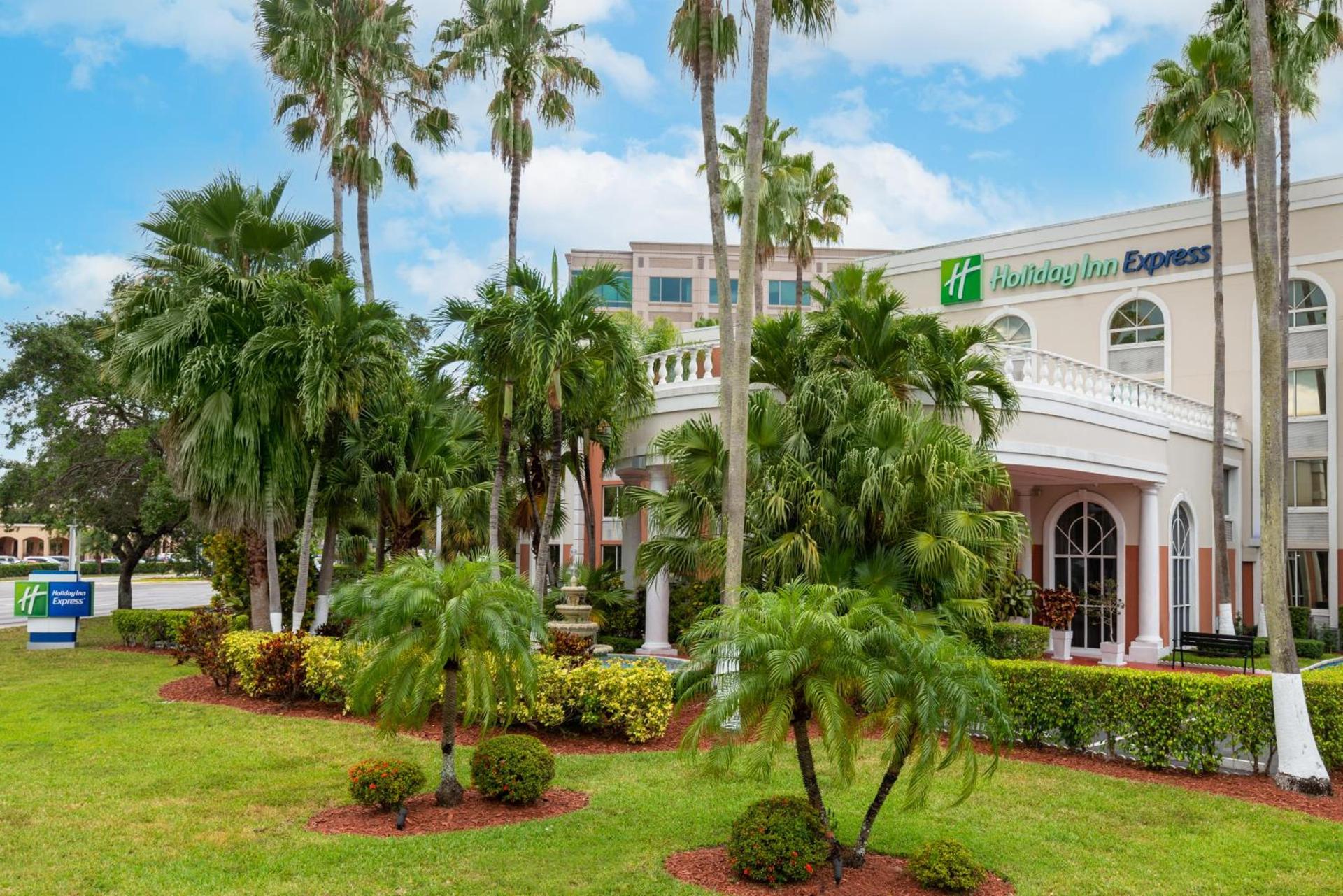Holiday Inn Express Miami Airport Doral Area by IHG photo 31
