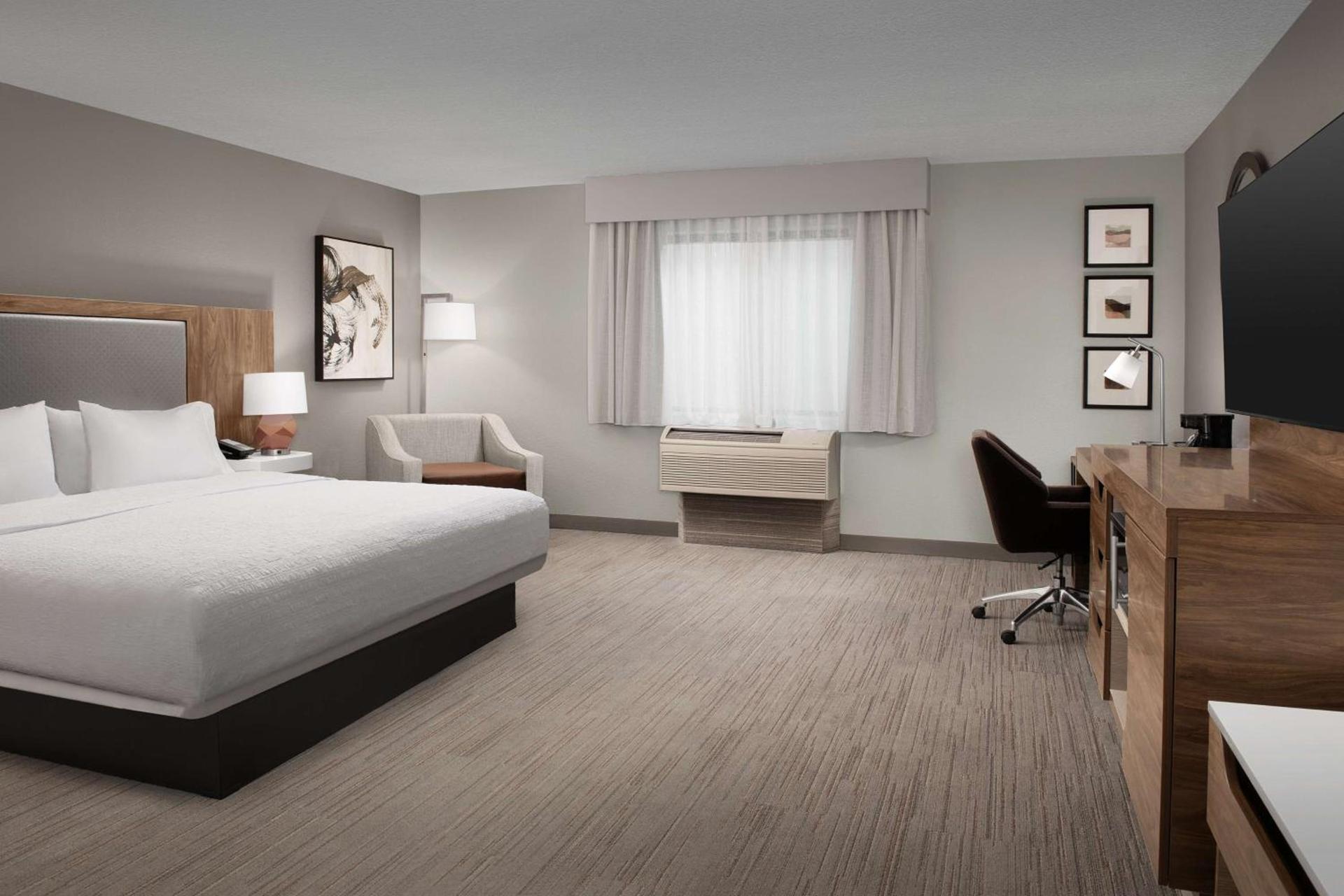 Hampton Inn & Suites Paso Robles photo 21