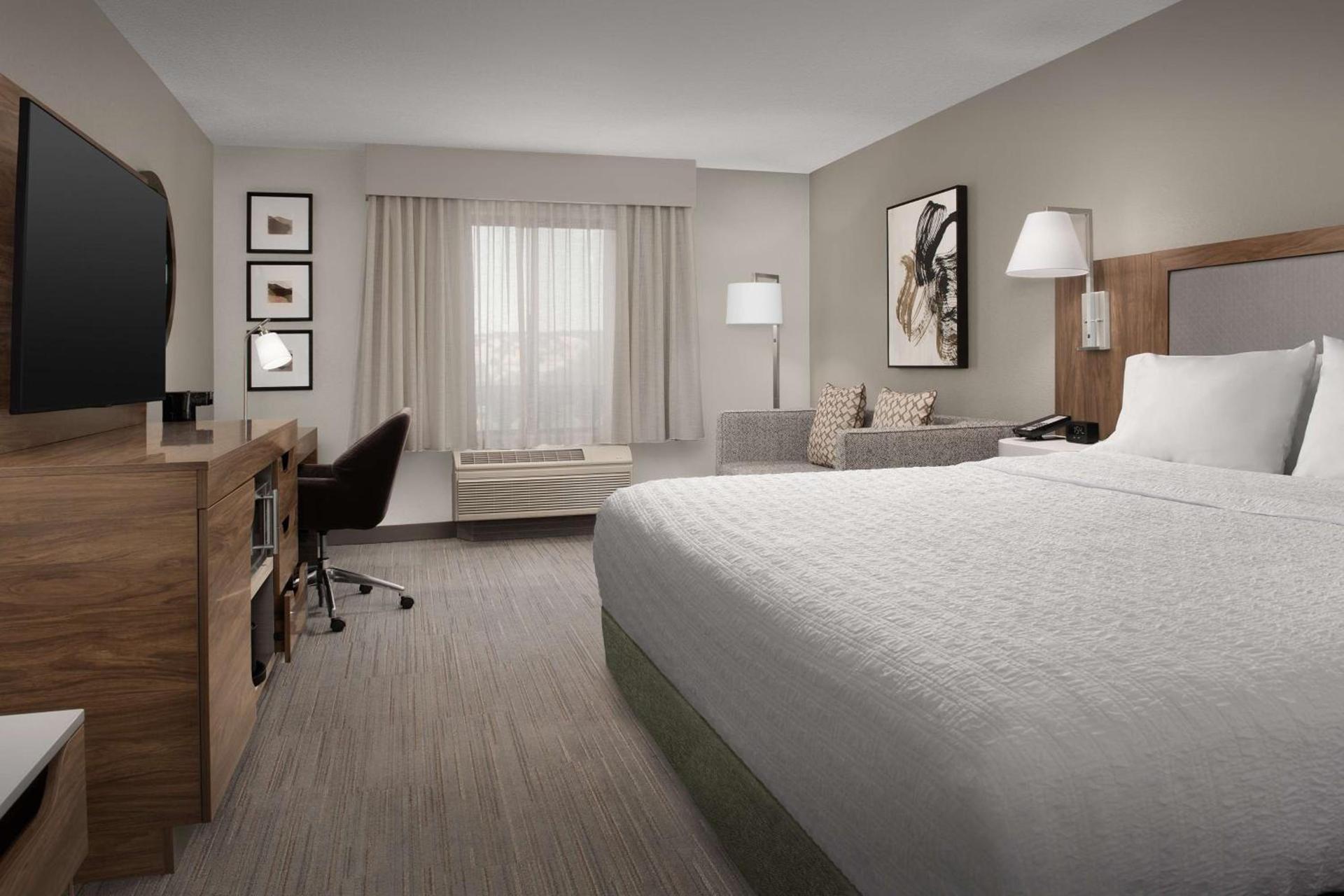 Hampton Inn & Suites Paso Robles photo 30