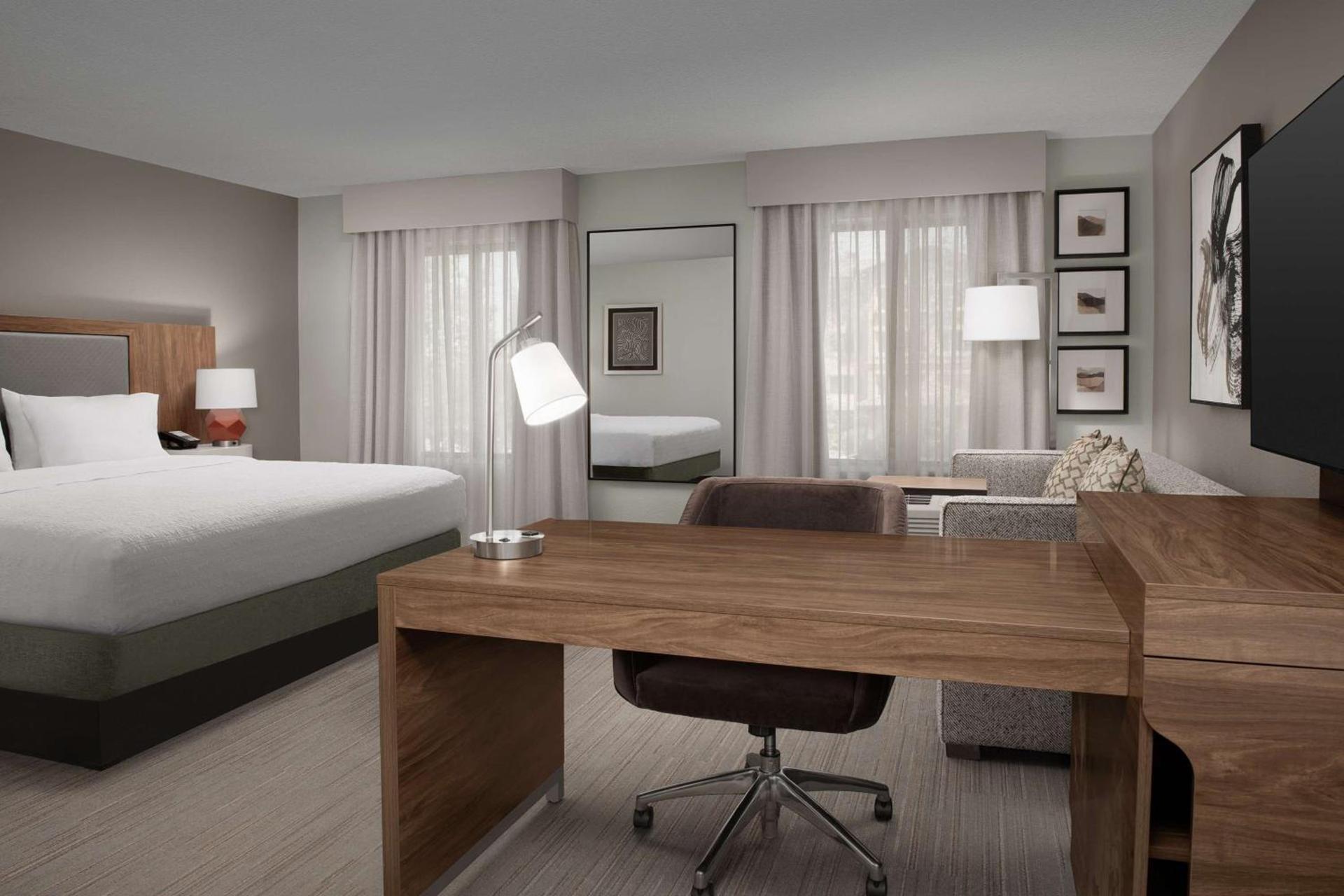 Hampton Inn & Suites Paso Robles photo 25