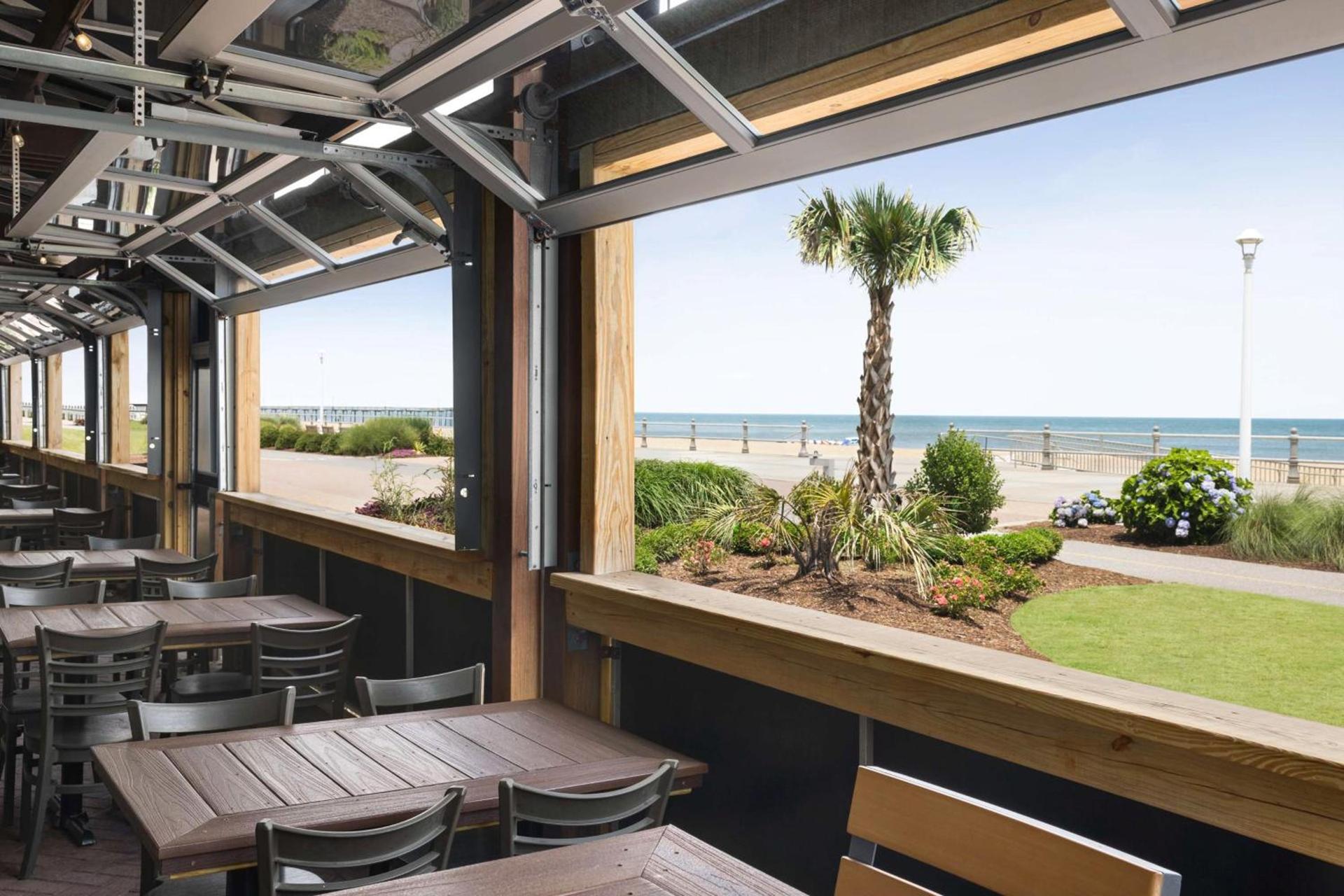 Hampton Inn Virginia Beach-Oceanfront South photo 18