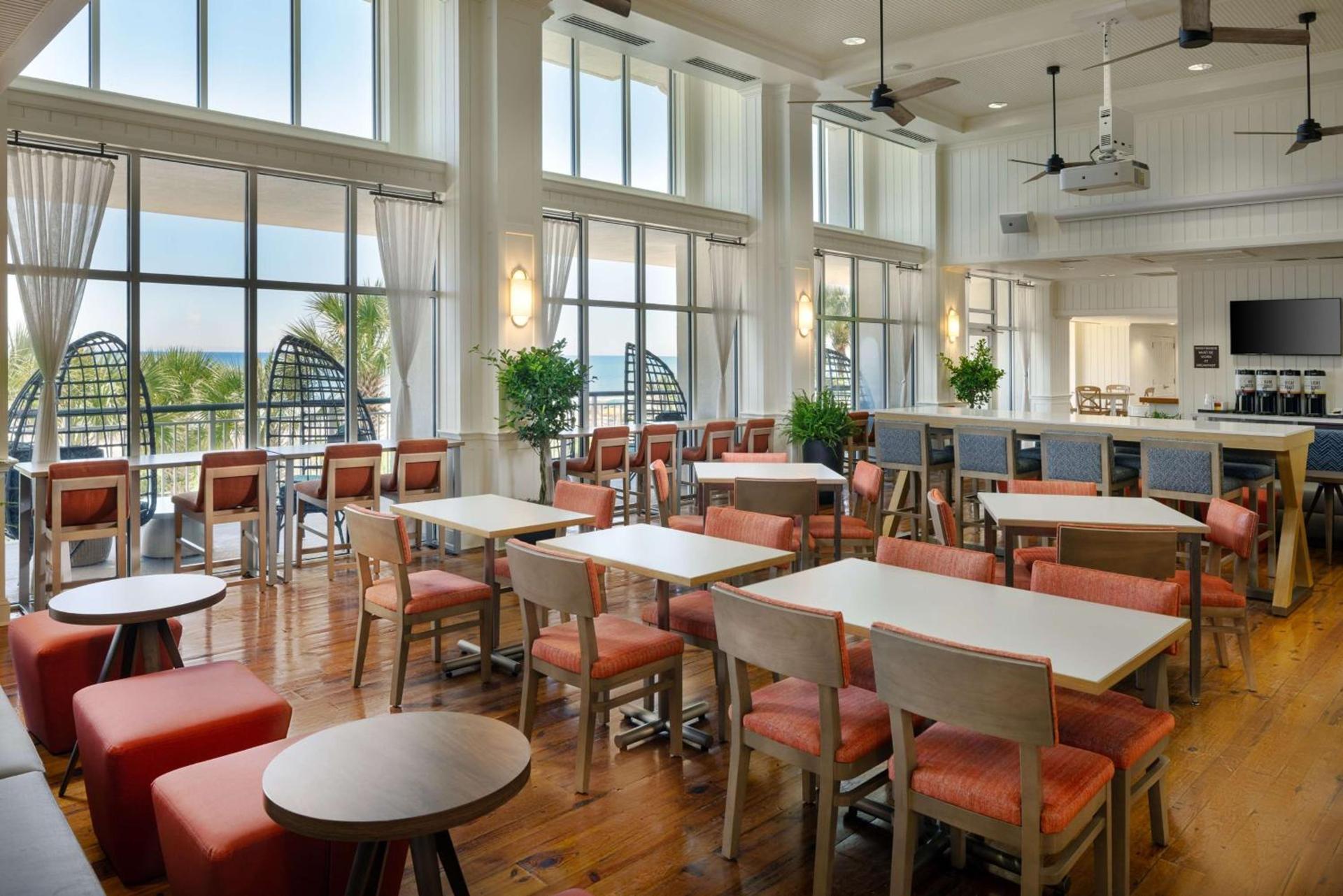 Hampton Inn & Suites Myrtle Beach Oceanfront photo 29