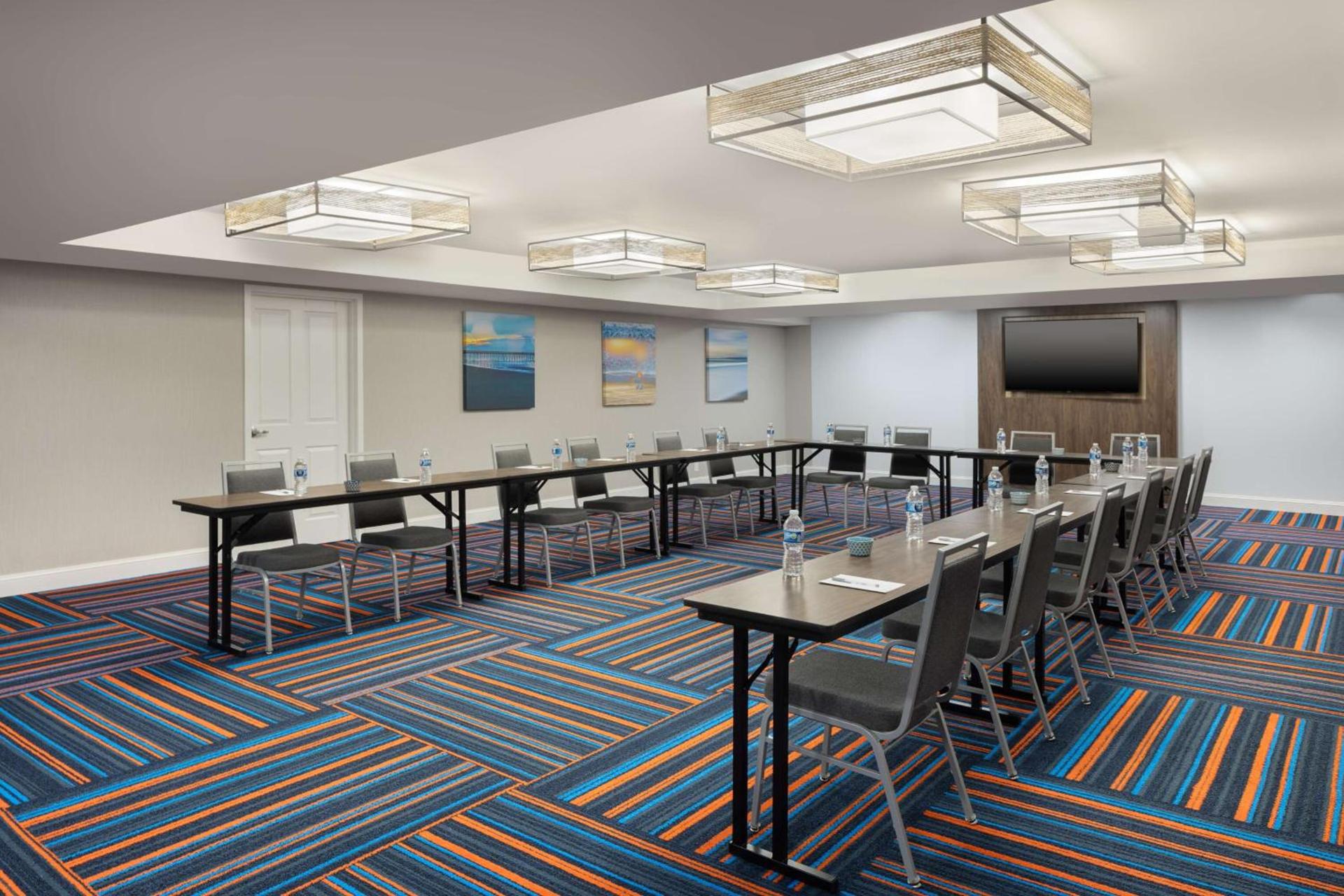 Hampton Inn & Suites Myrtle Beach Oceanfront photo 62