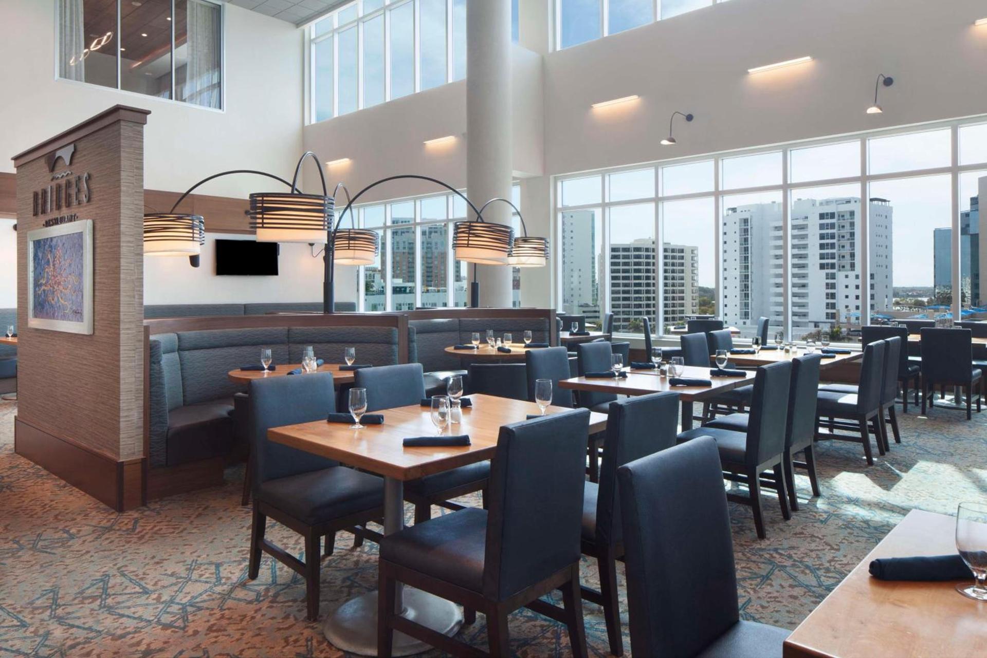 Embassy Suites By Hilton Sarasota photo 11