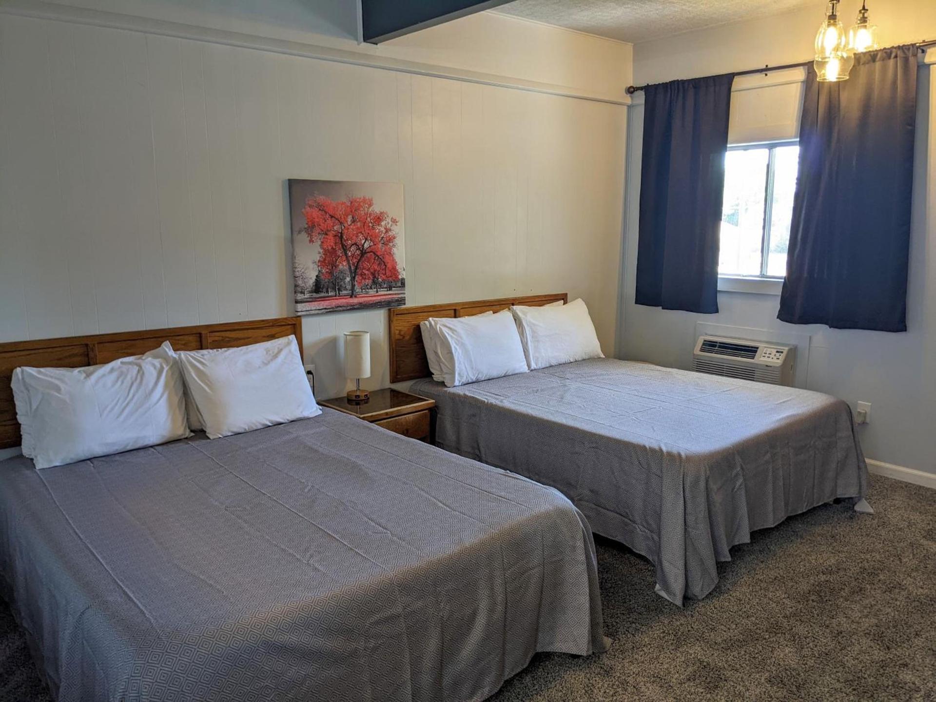 The Oakwood Inn photo 7