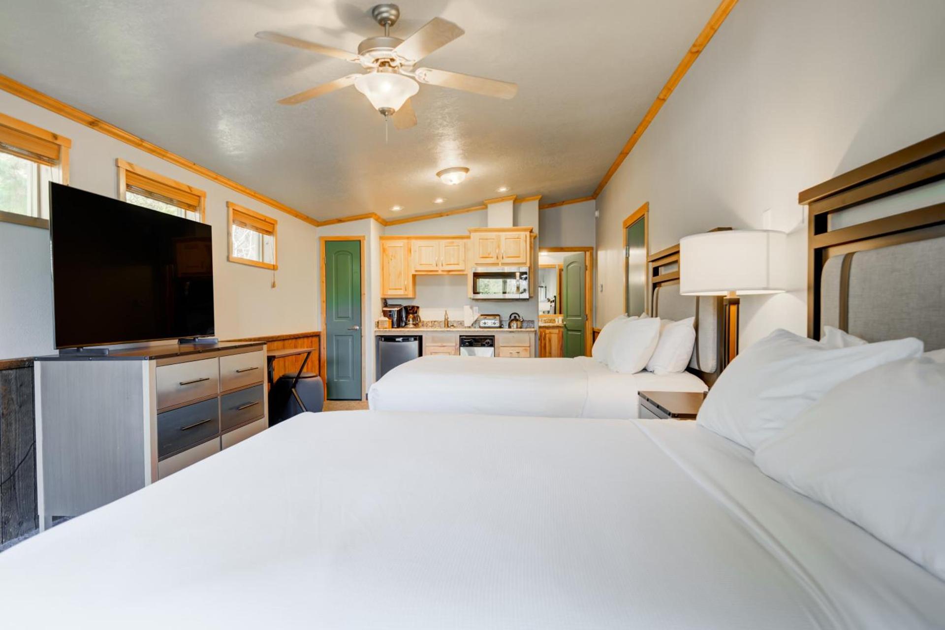 Explorer Cabins at Yellowstone photo 30