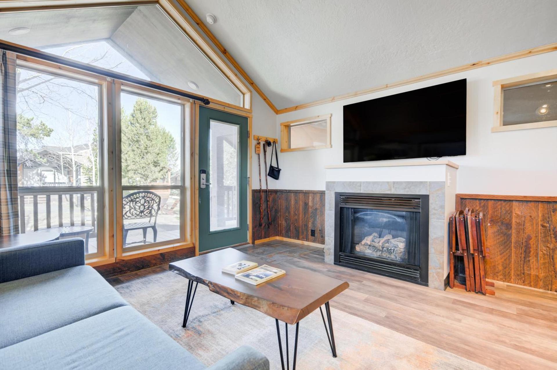 Explorer Cabins at Yellowstone photo 35