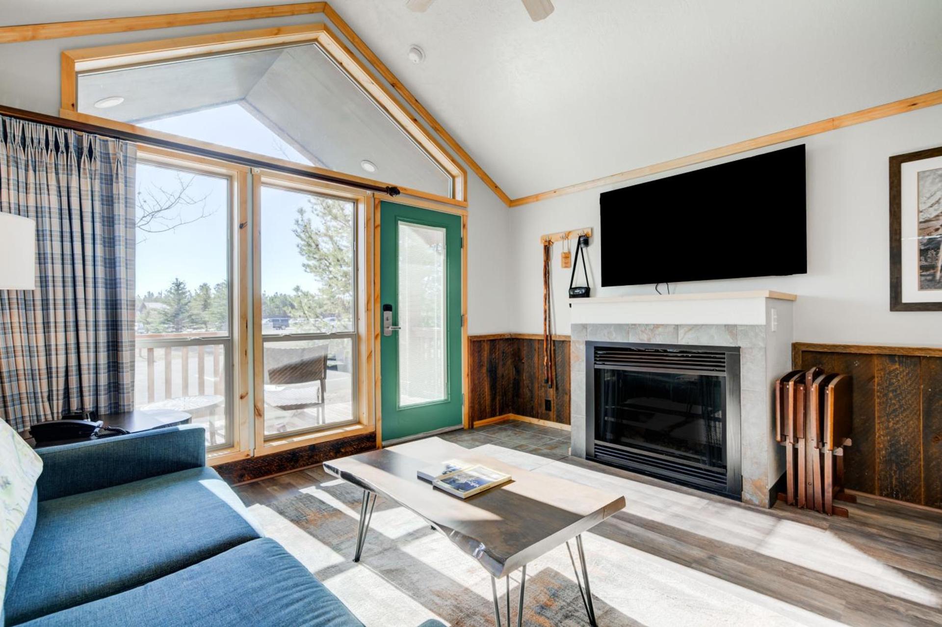 Explorer Cabins at Yellowstone photo 49