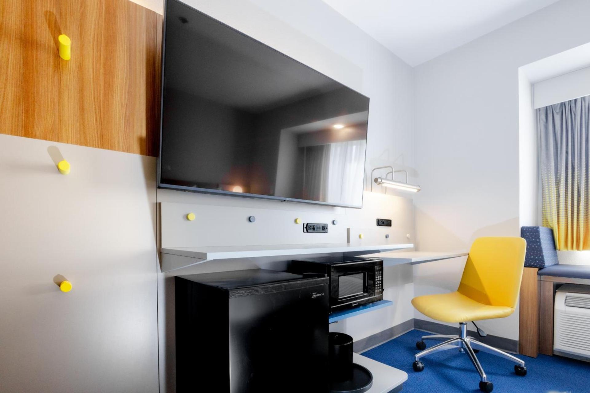 Microtel Inn & Suites by Wyndham Olean photo 44