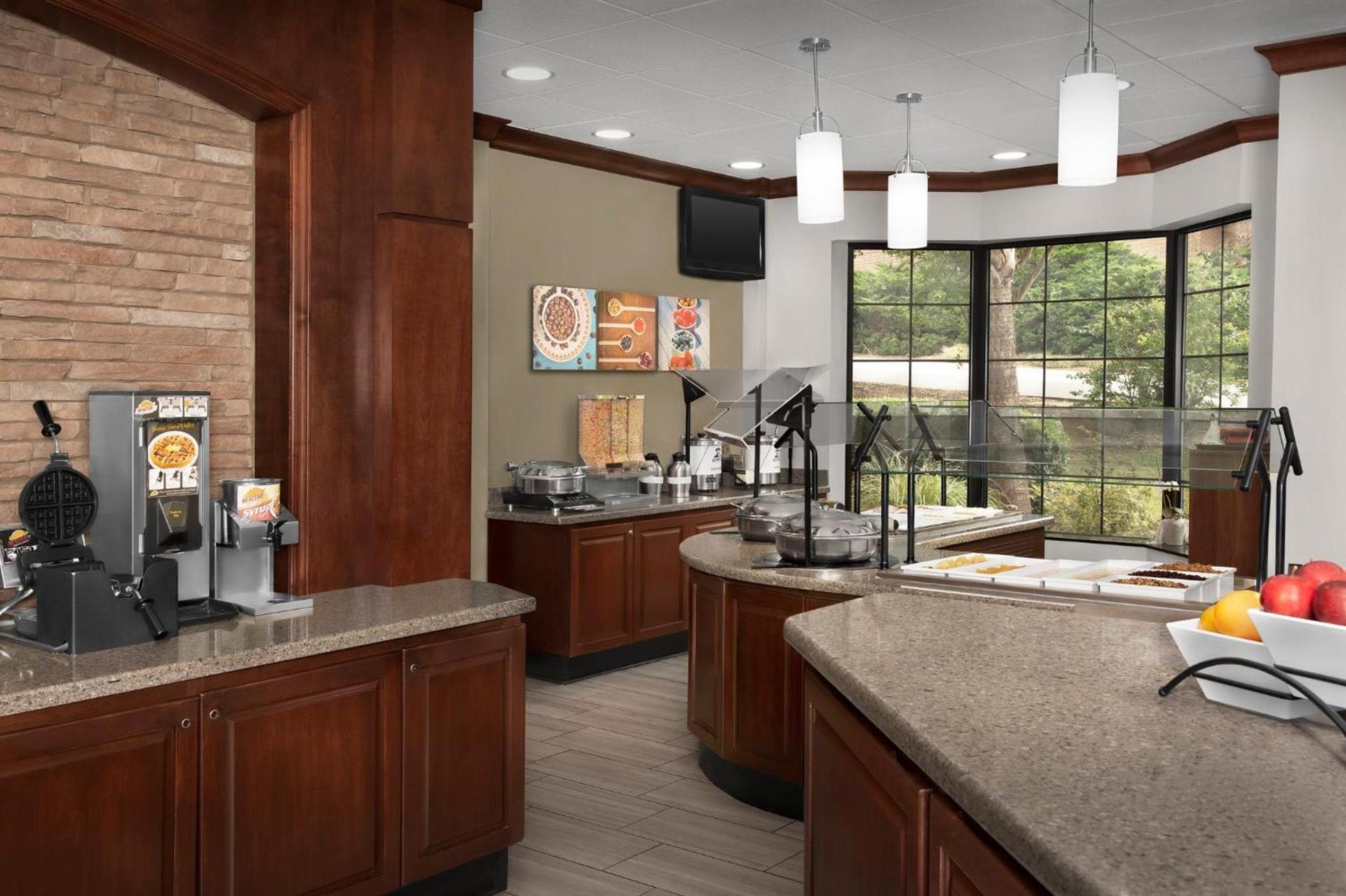 Staybridge Suites Columbia by IHG photo 70