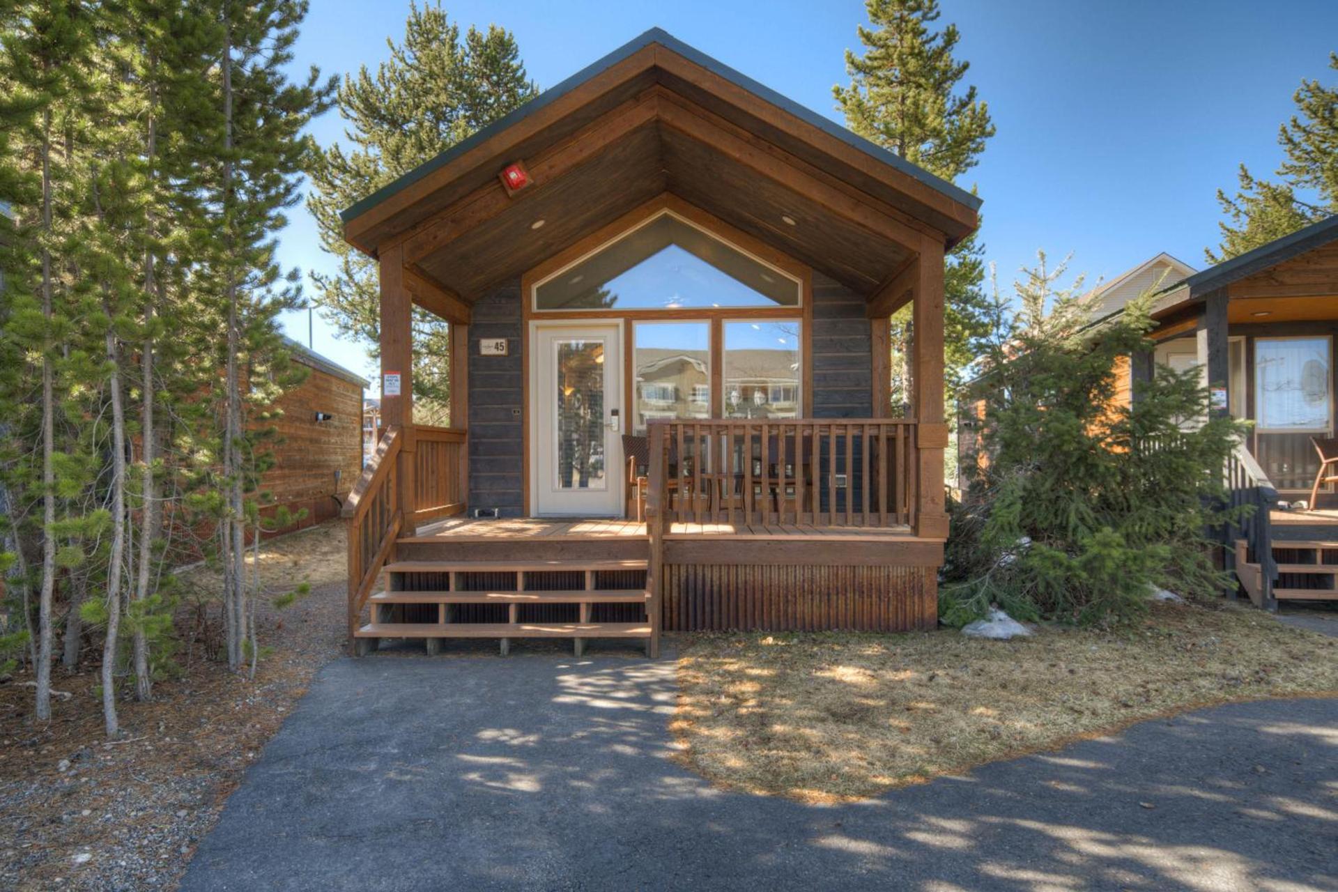 Explorer Cabins at Yellowstone photo 63