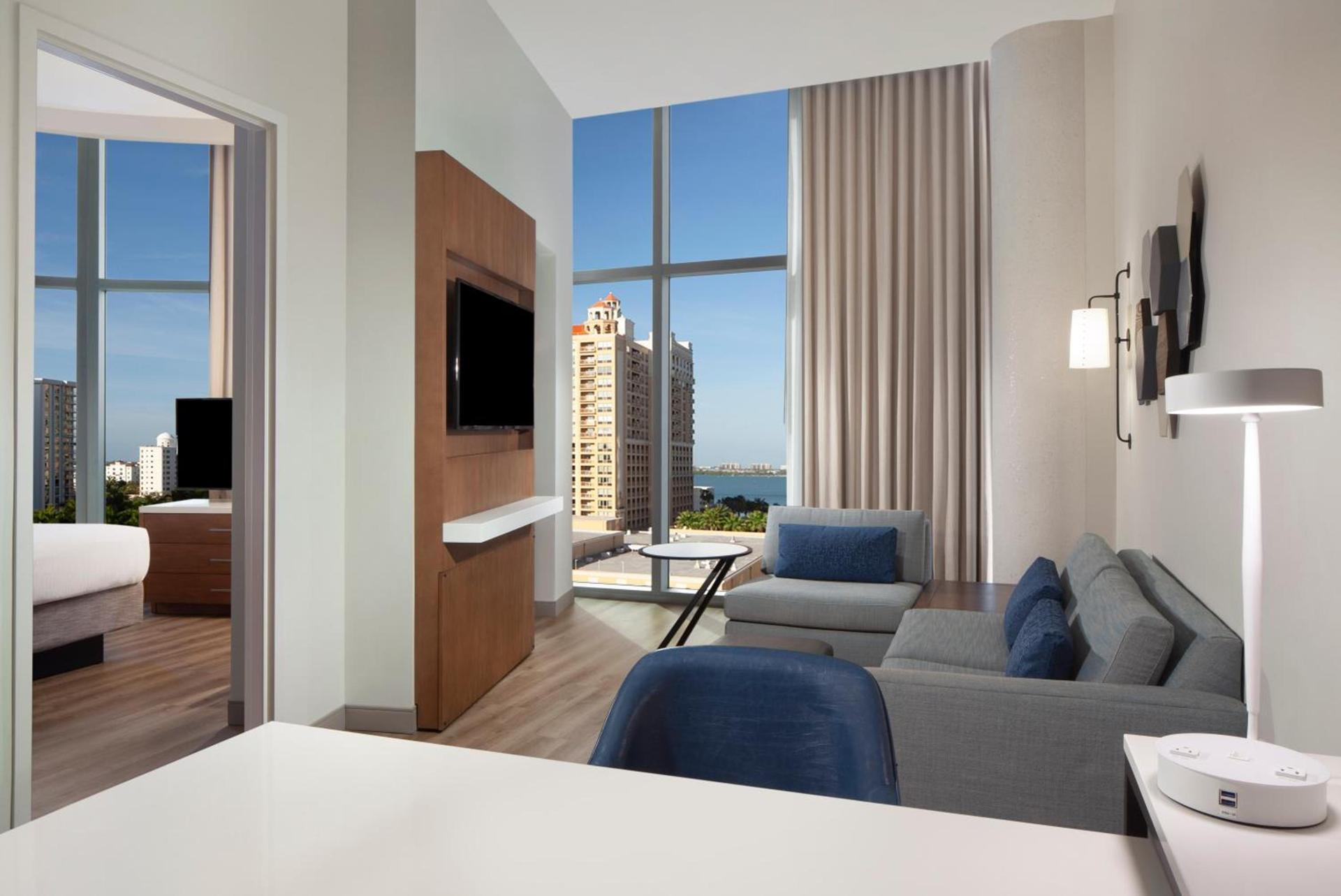 Embassy Suites By Hilton Sarasota photo 40
