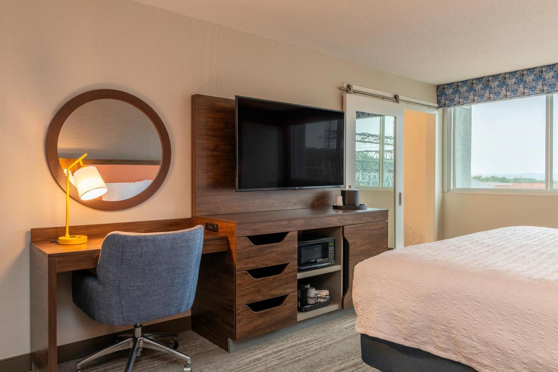 Hampton Inn Manchester Downtown photo 74