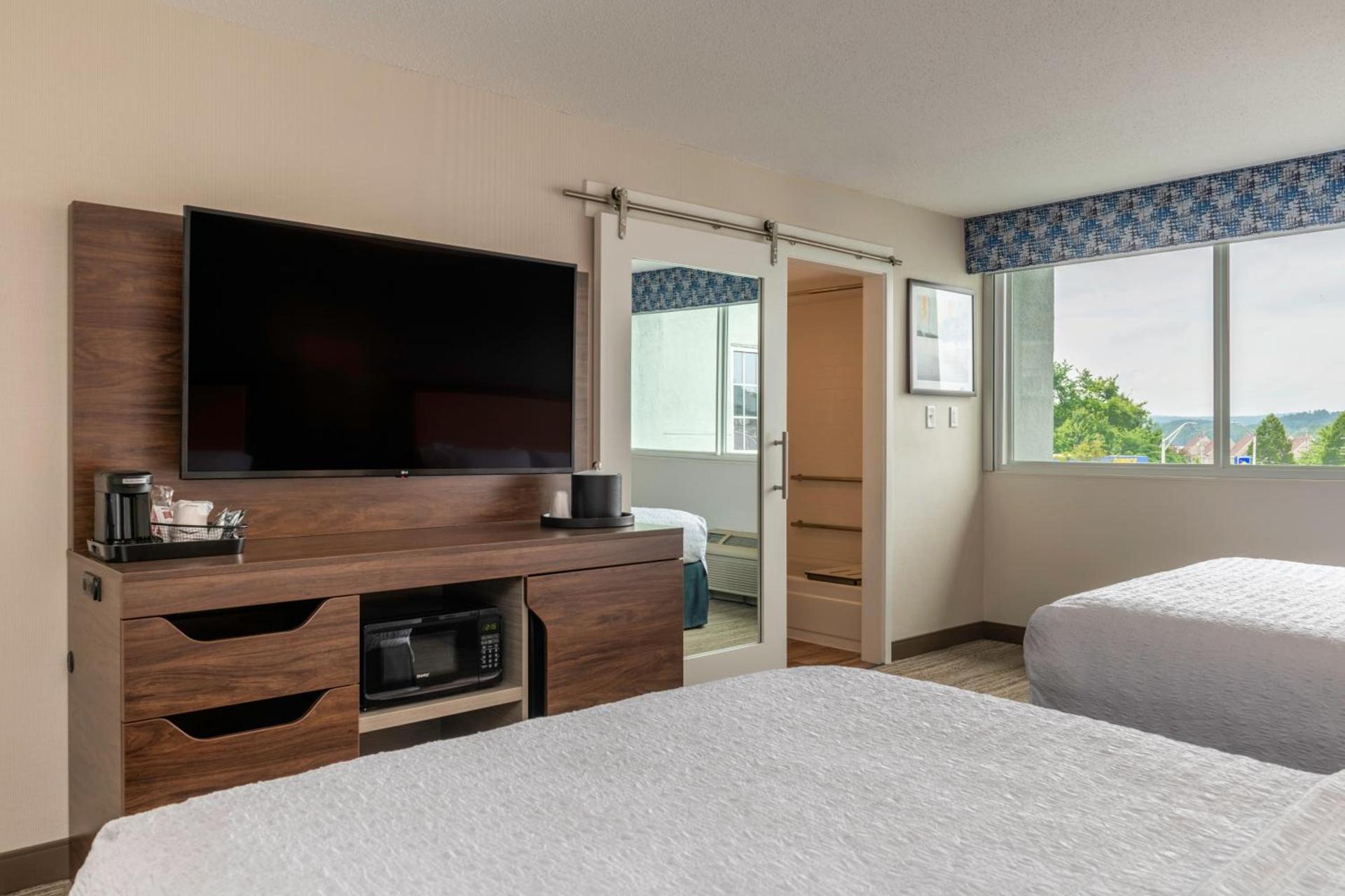 Hampton Inn Manchester Downtown photo 80