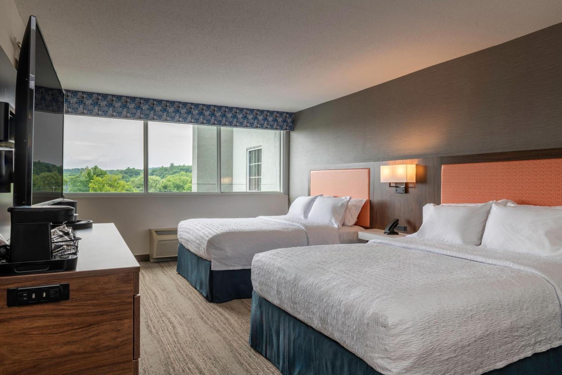 Hampton Inn Manchester Downtown photo 84