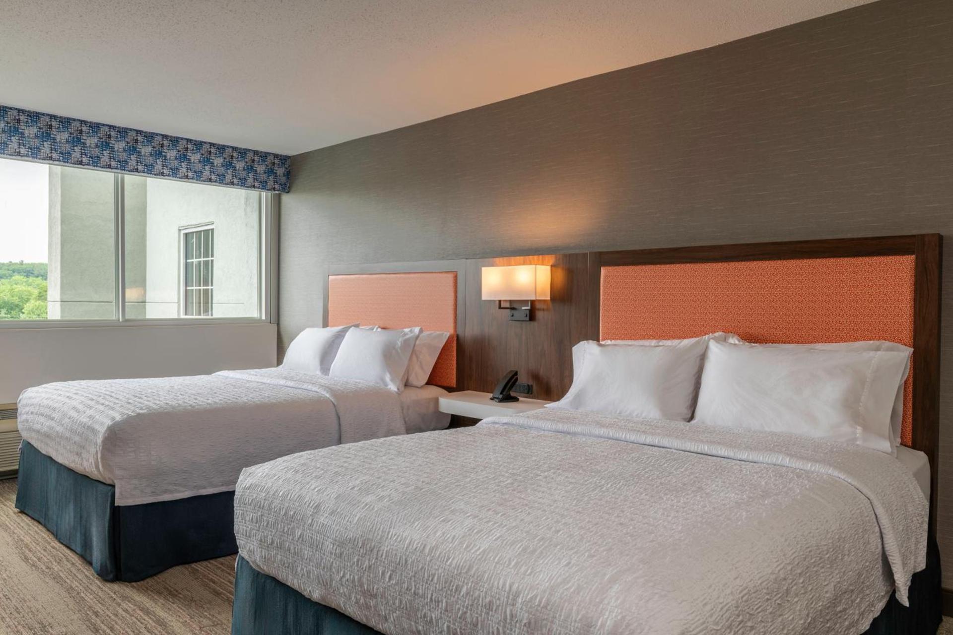 Hampton Inn Manchester Downtown photo 83