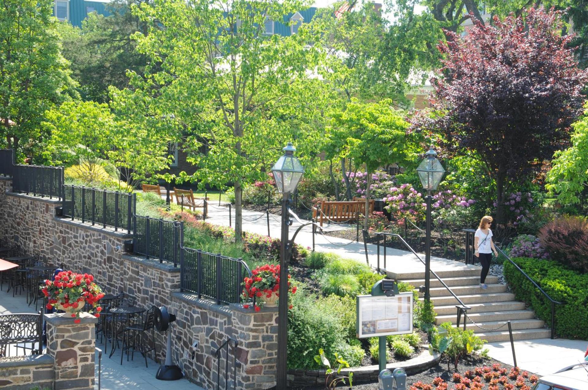 Nassau Inn photo 5