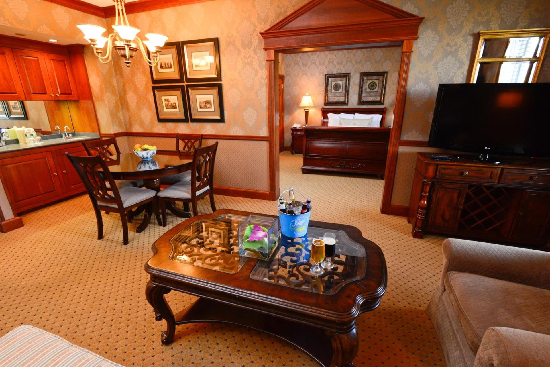 Nassau Inn photo 8