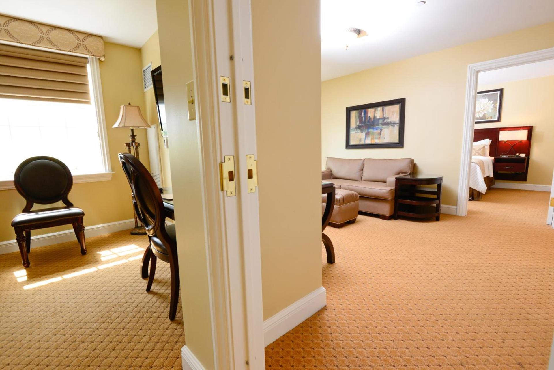 Nassau Inn photo 29