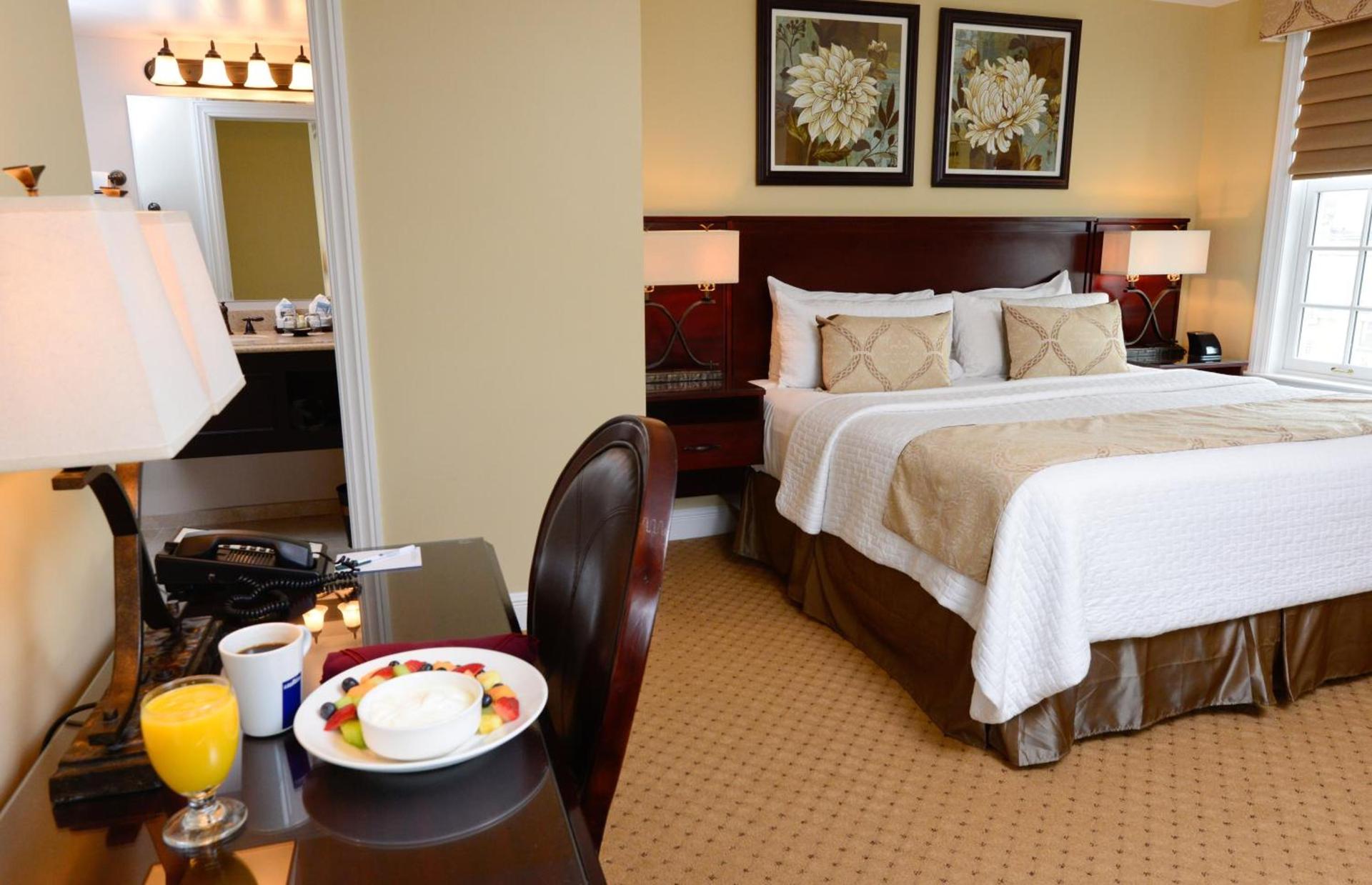 Nassau Inn photo 33