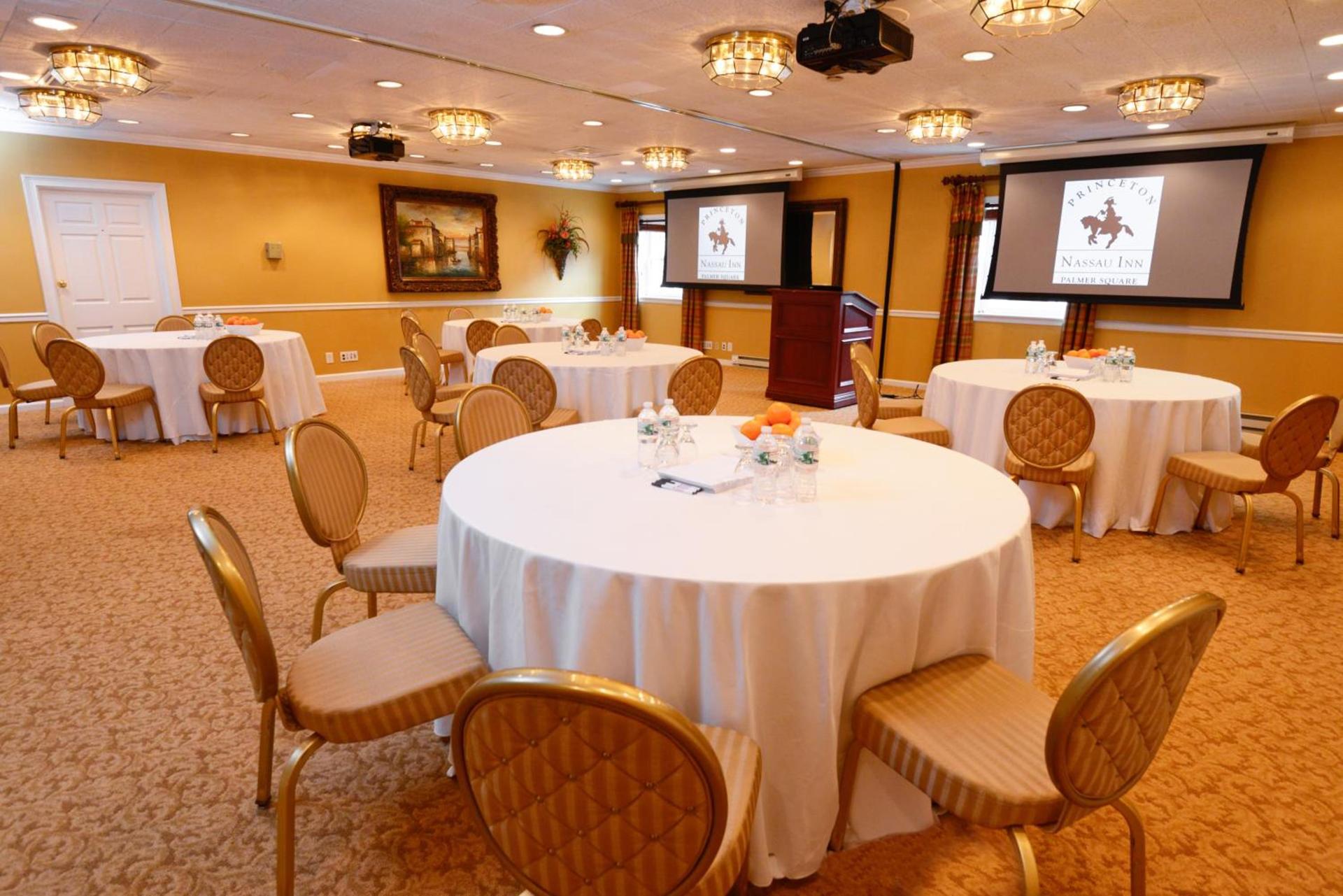 Nassau Inn photo 43