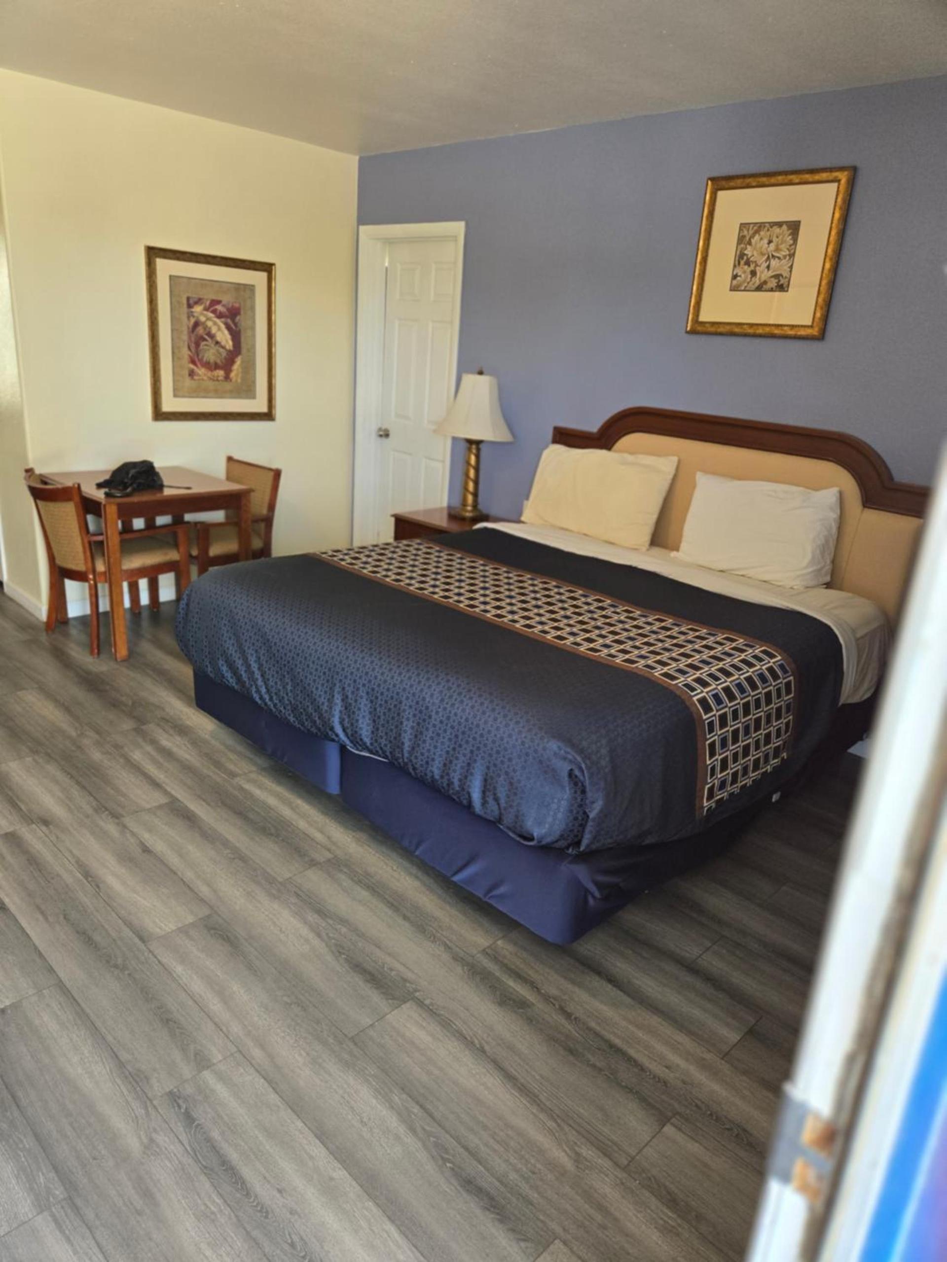 Rodeway Inn & Suites Blythe I-10 photo 47