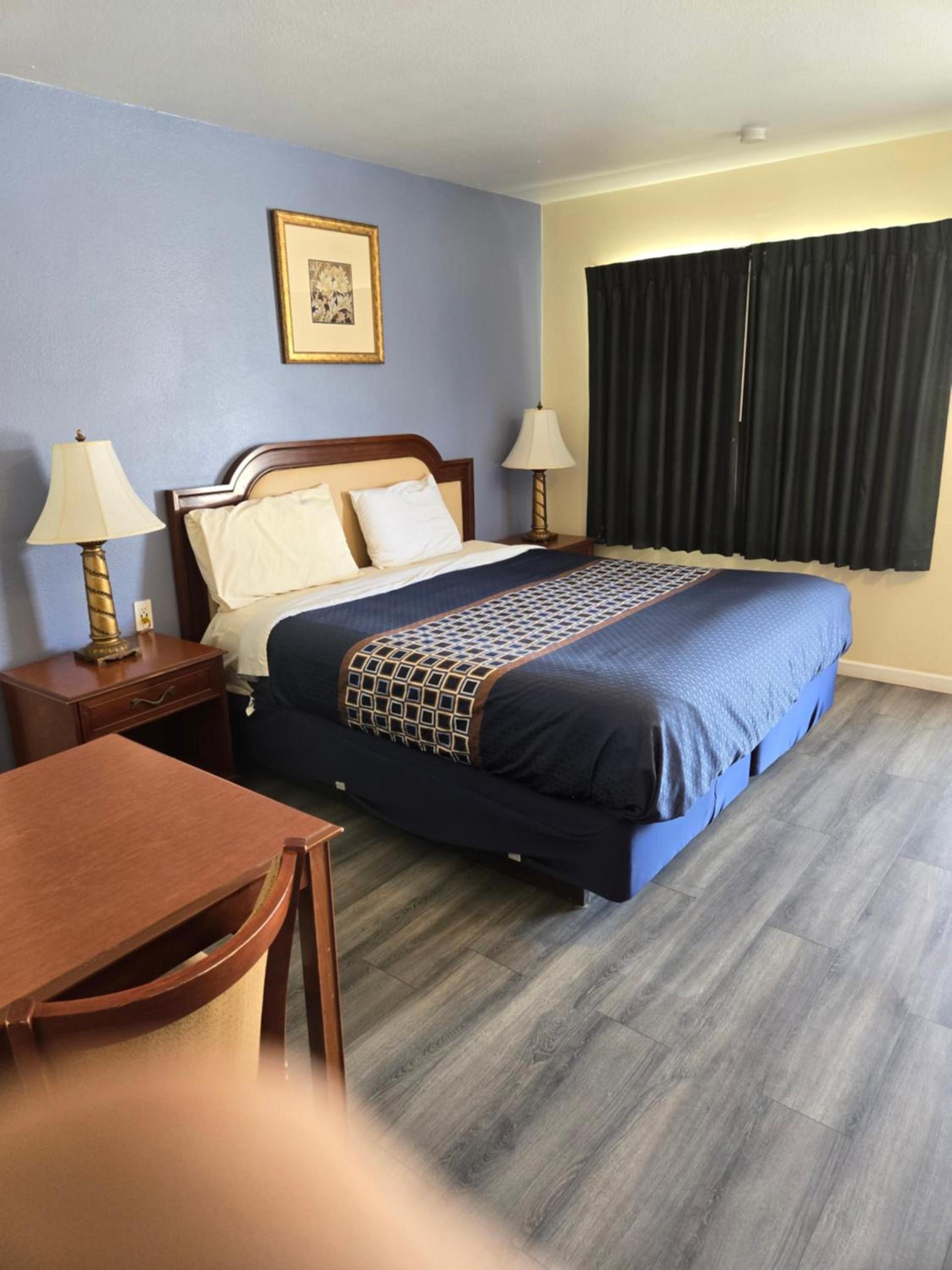 Rodeway Inn & Suites Blythe I-10 photo 51