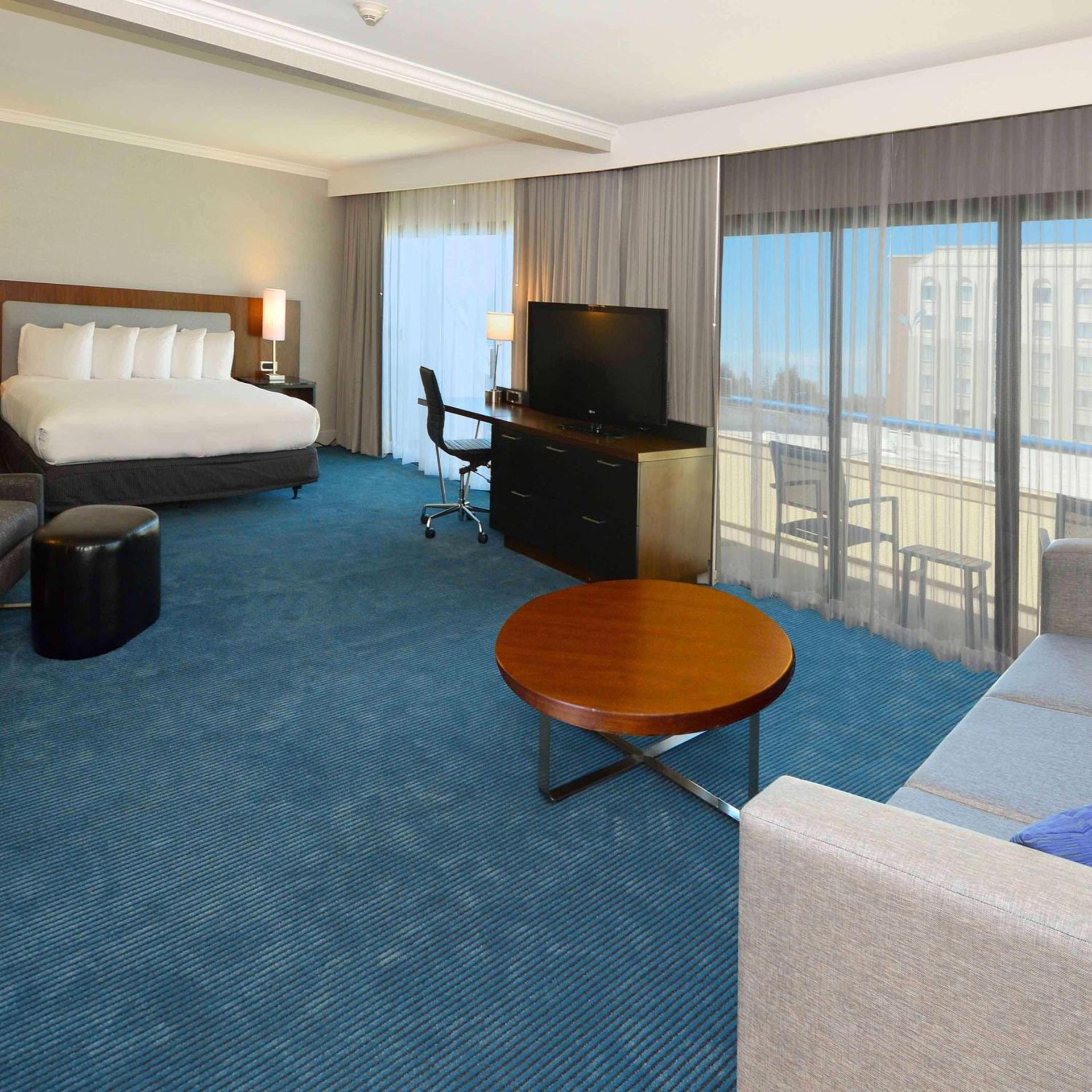 DoubleTree by Hilton Newark-Fremont photo 12