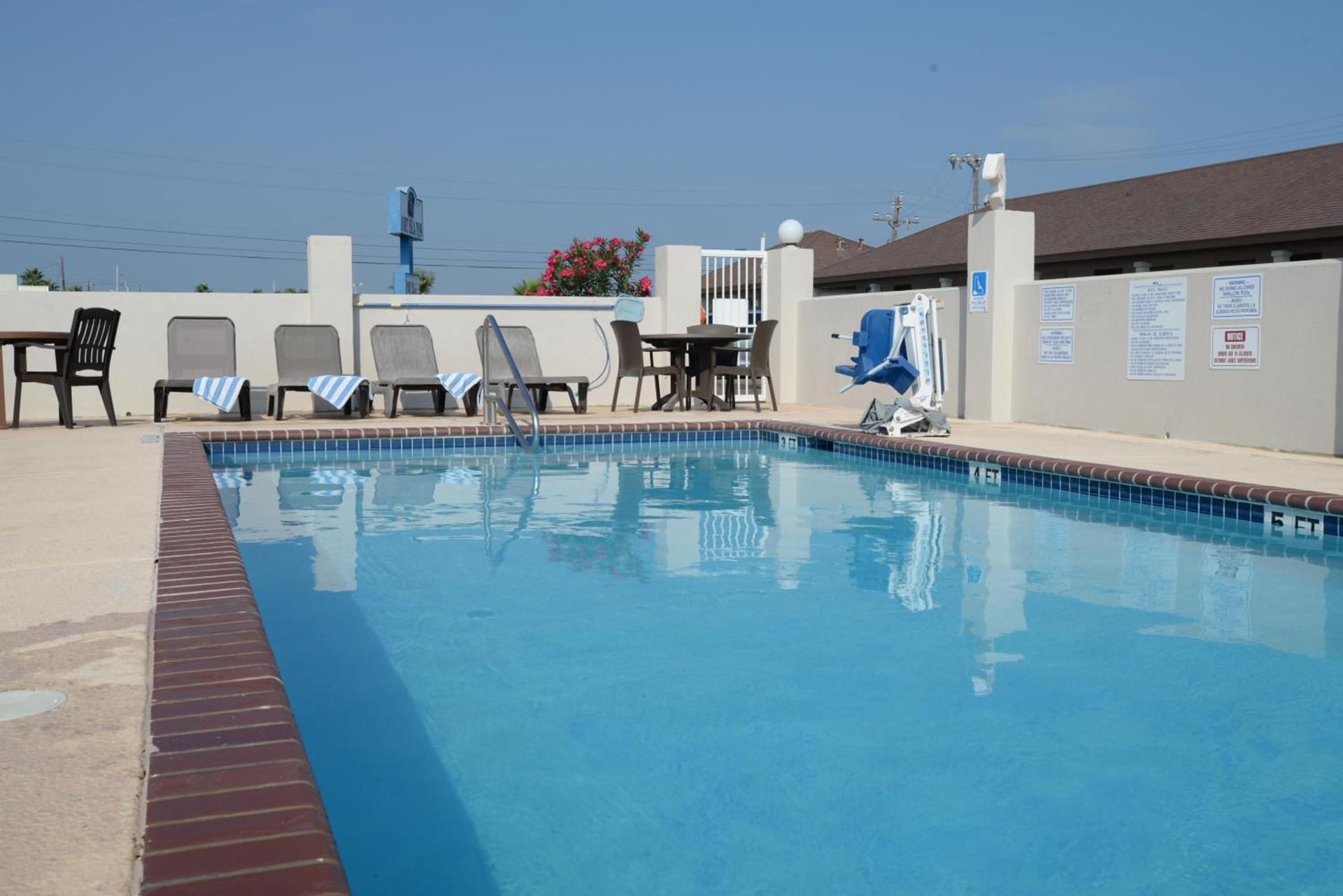 Port Isla Inn photo 15