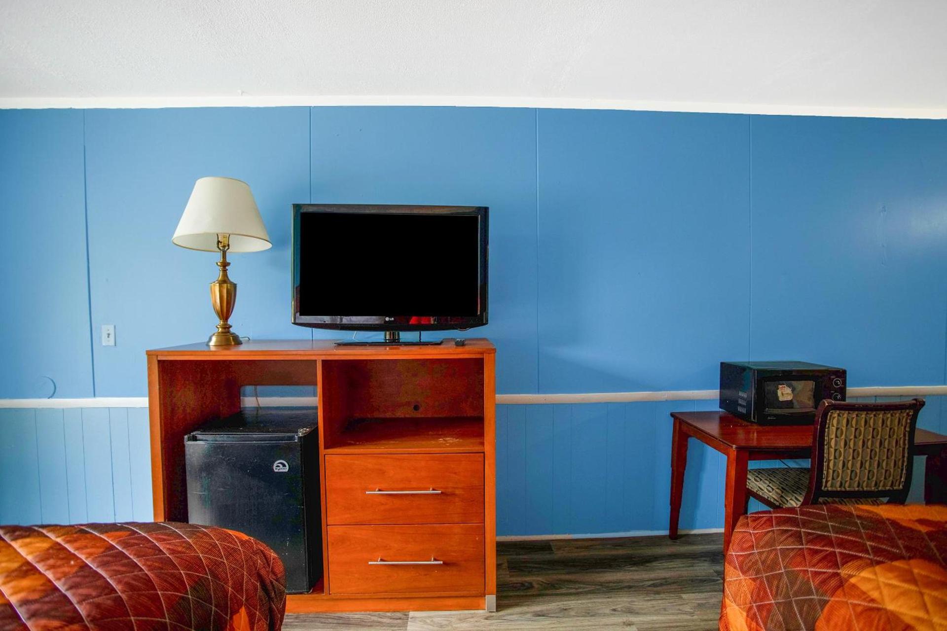 OYO Inn Kernersville photo 19