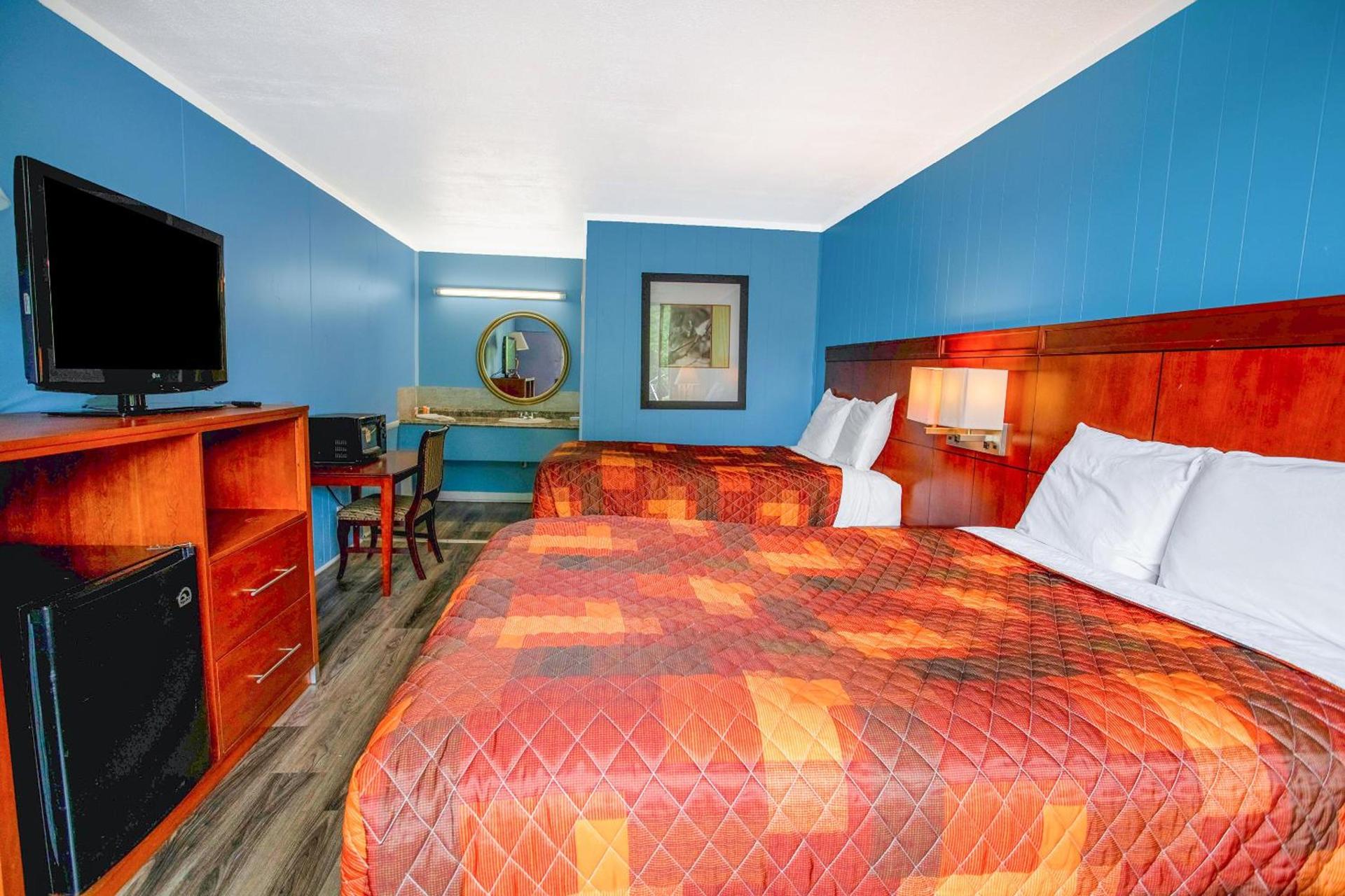 OYO Inn Kernersville photo 21