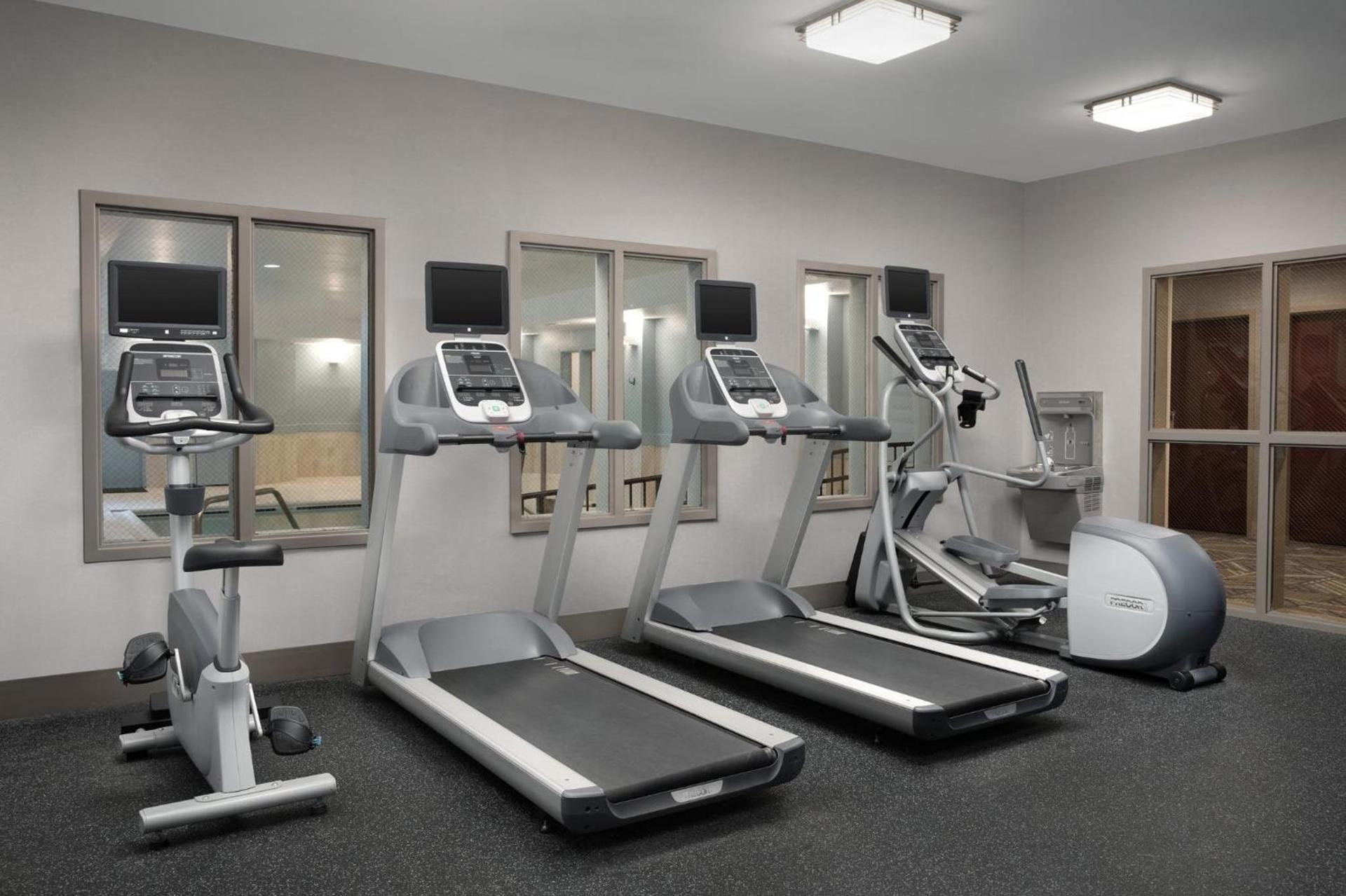 Holiday Inn Express & Suites by IHG Chambersburg by IHG photo 47