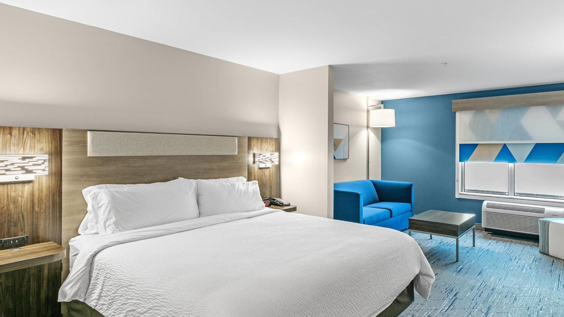 Holiday Inn Express and Suites - Nokomis - Sarasota South photo 26