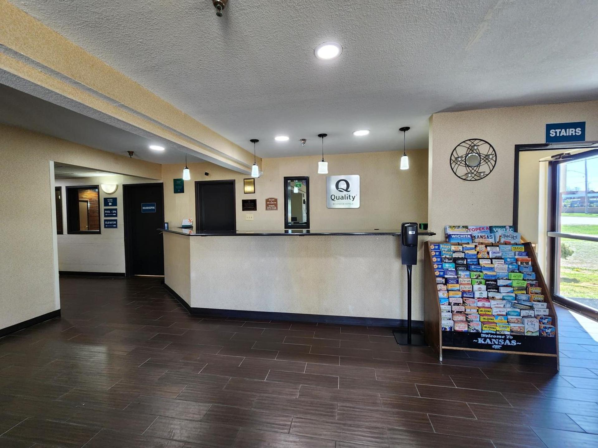 Quality Inn I-70 at Wanamaker photo 7