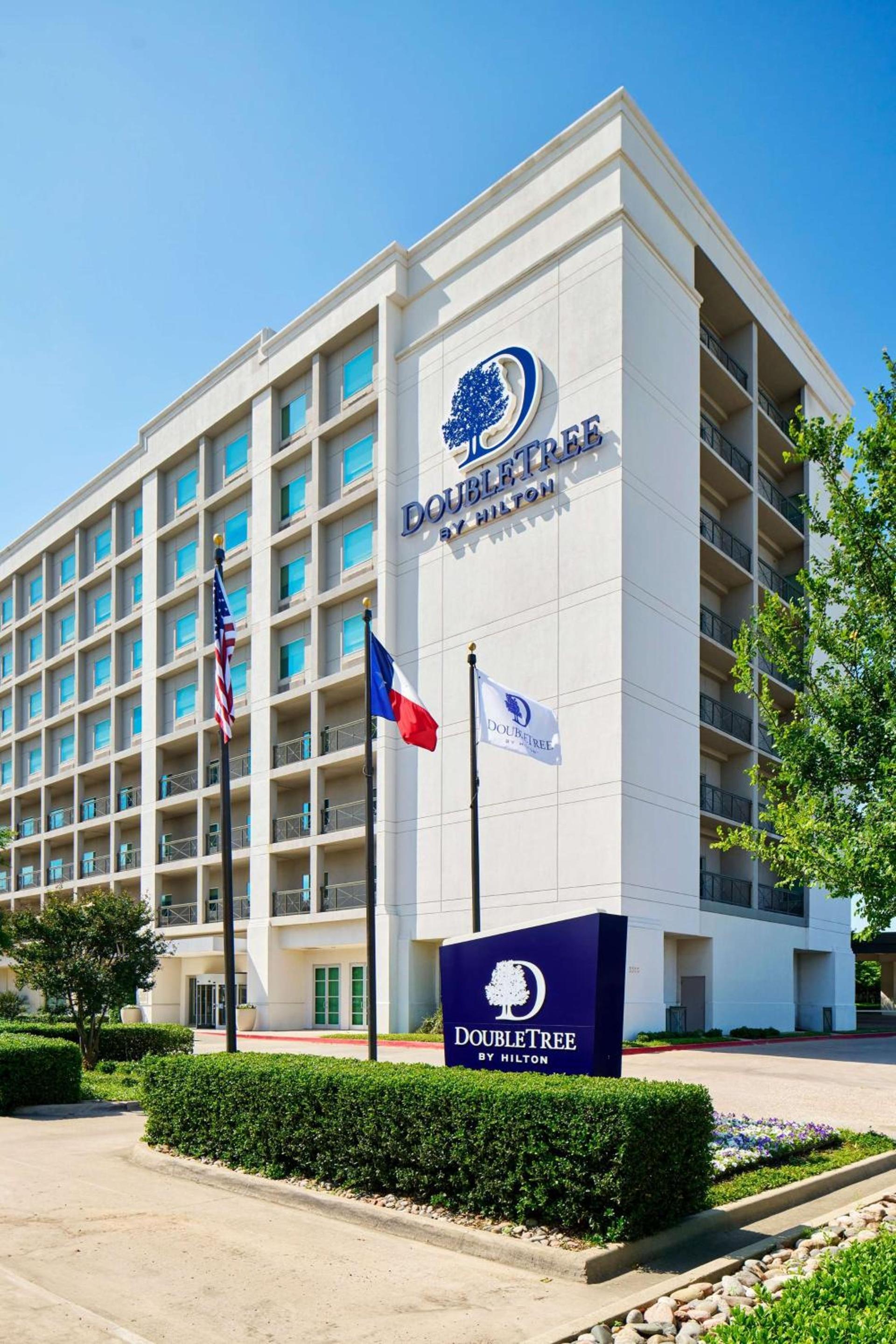 DoubleTree by Hilton Hotel Dallas - Love Field photo 1