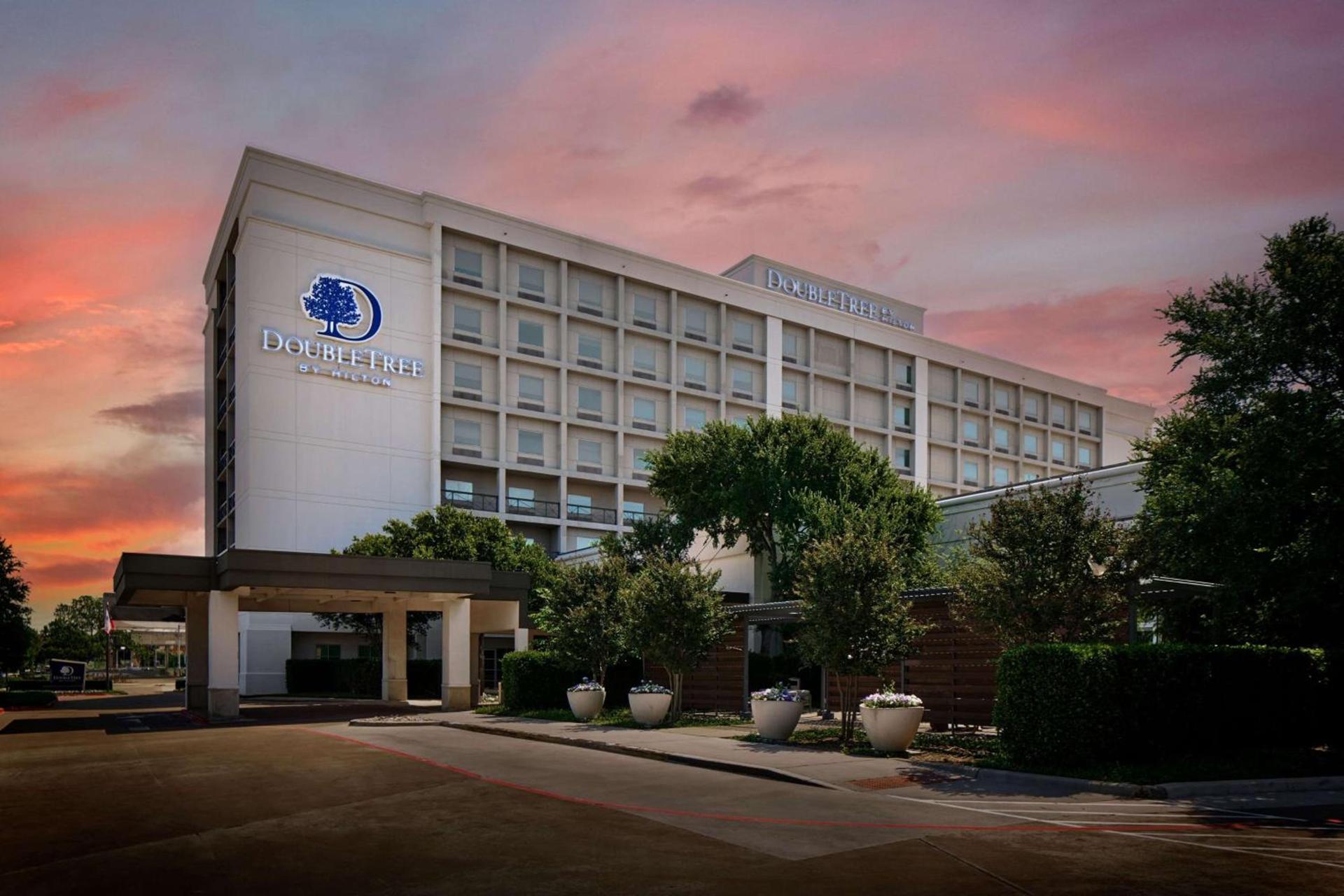 DoubleTree by Hilton Hotel Dallas - Love Field photo 2