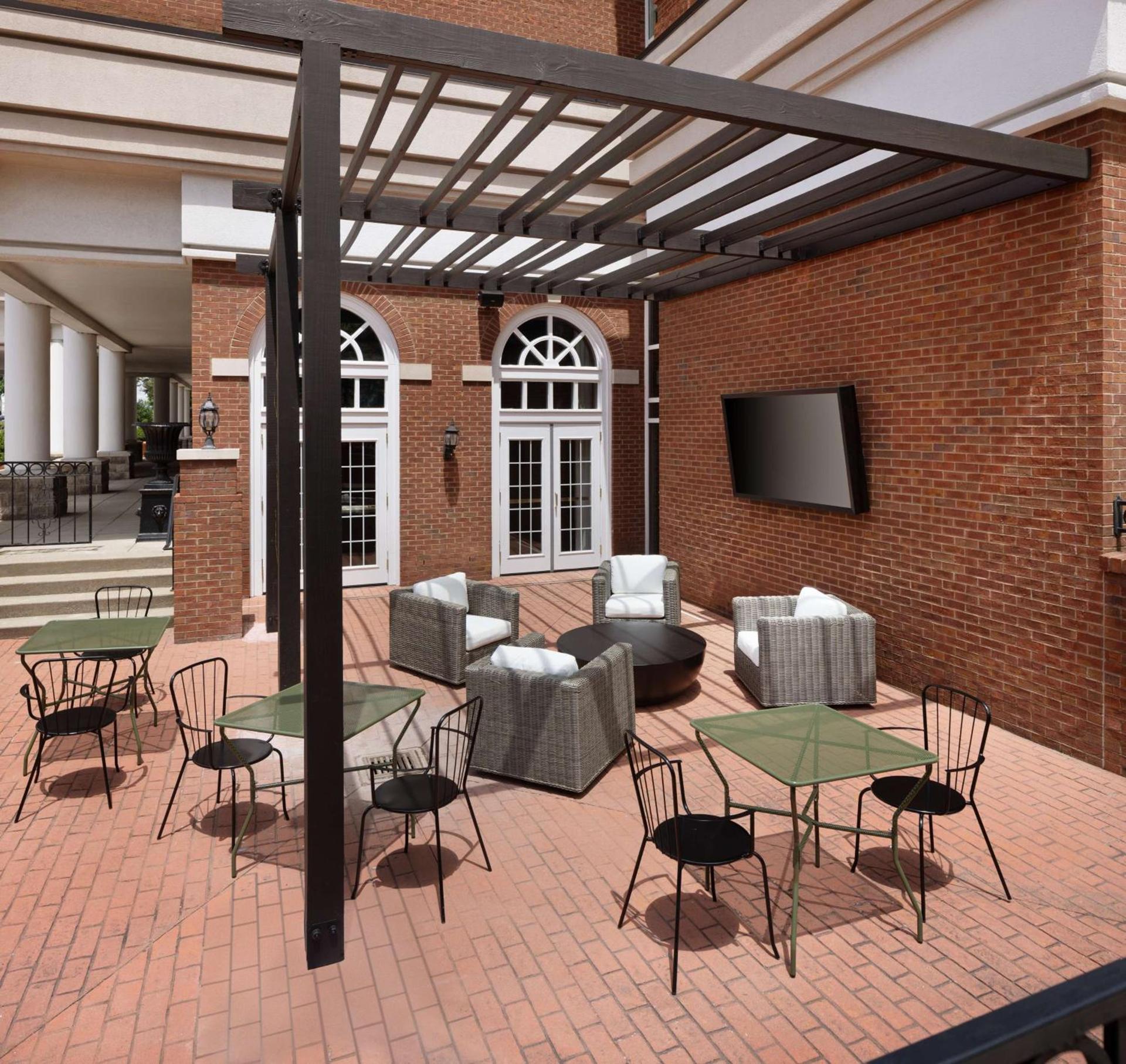 DoubleTree Suites by Hilton Lexington photo 3