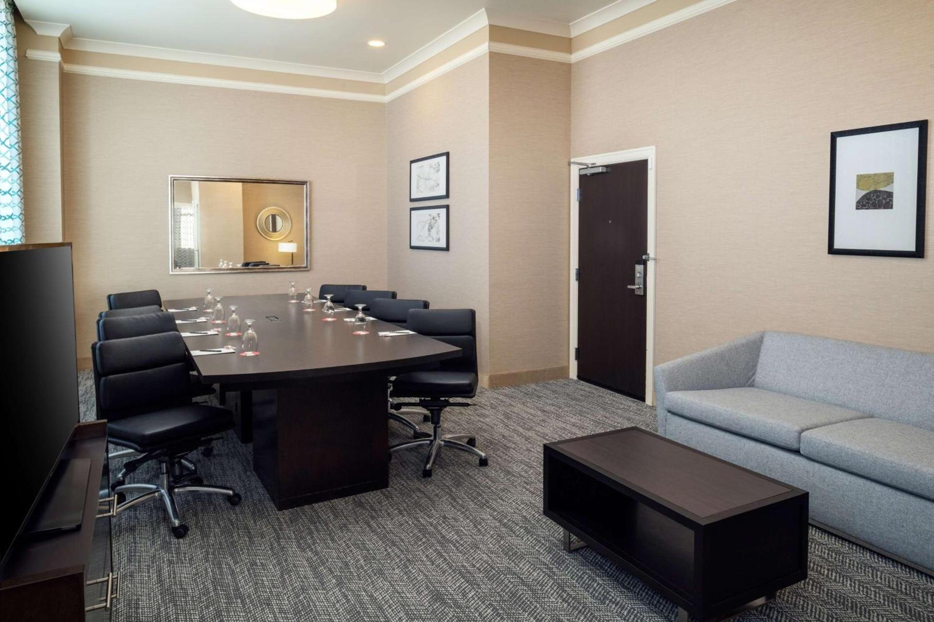 Embassy Suites Saint Louis - Downtown photo 30